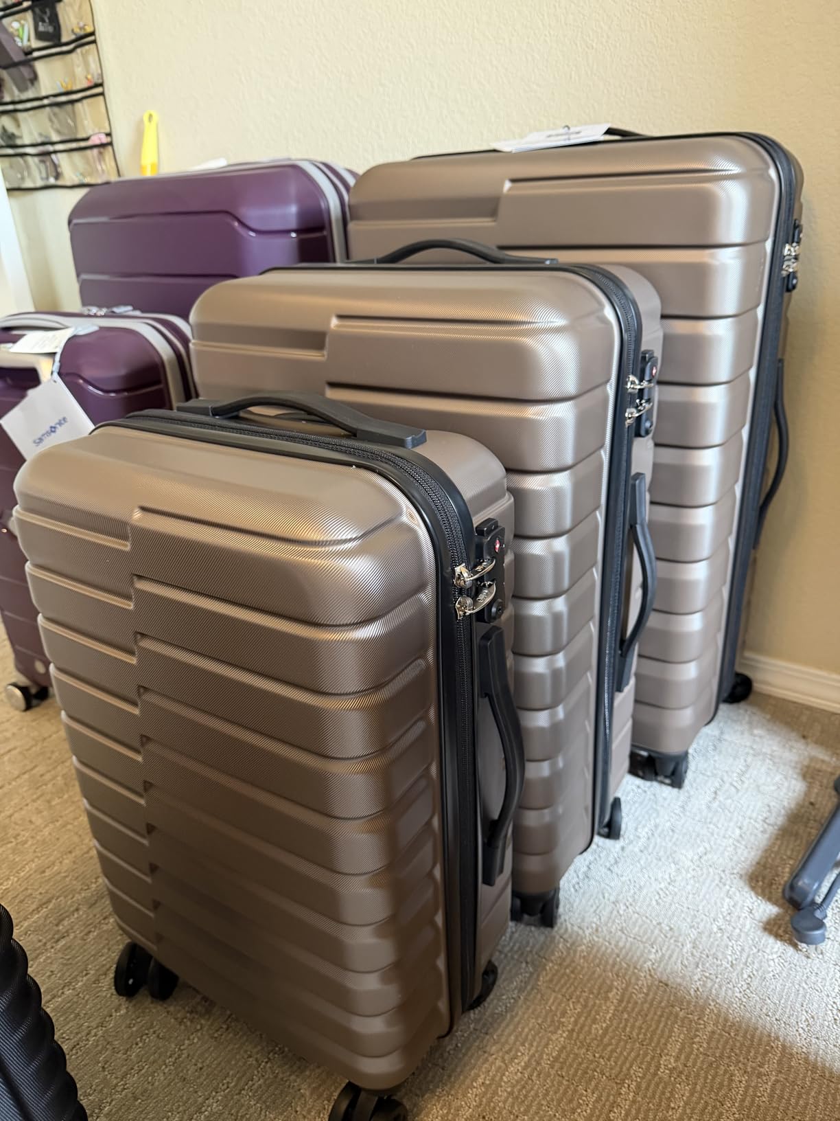 SHOWKOO Luggage Sets, 3 Piece Hard Shell Suitcase Set with Spinner Wheels, Blue customer photo 2