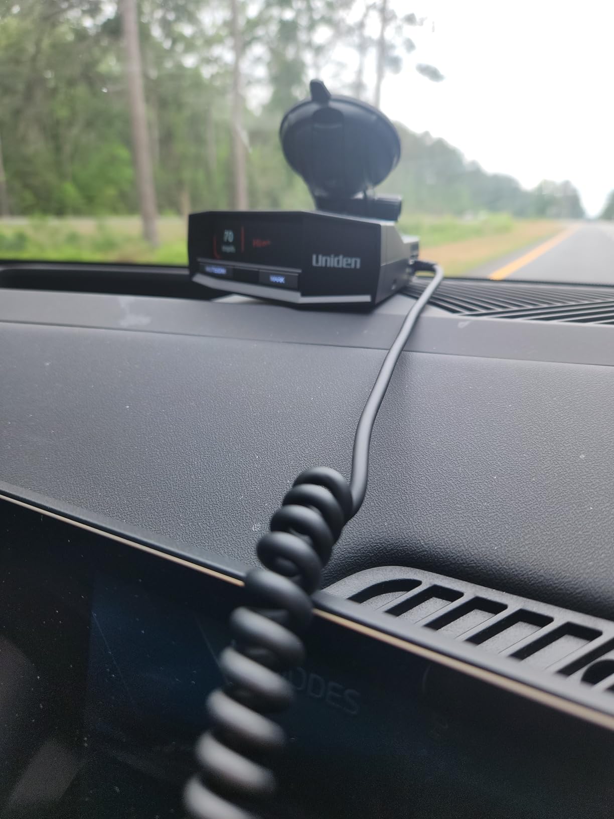 UNIDEN R8 Extreme Long-Range Radar/Laser Detector, Dual-Antennas Front & Rear Detection w/Directional Arrows, Built-in GPS w/Real-Time Alerts, Voice Alerts, Red Light Camera and Speed Camera Alerts customer photo 1