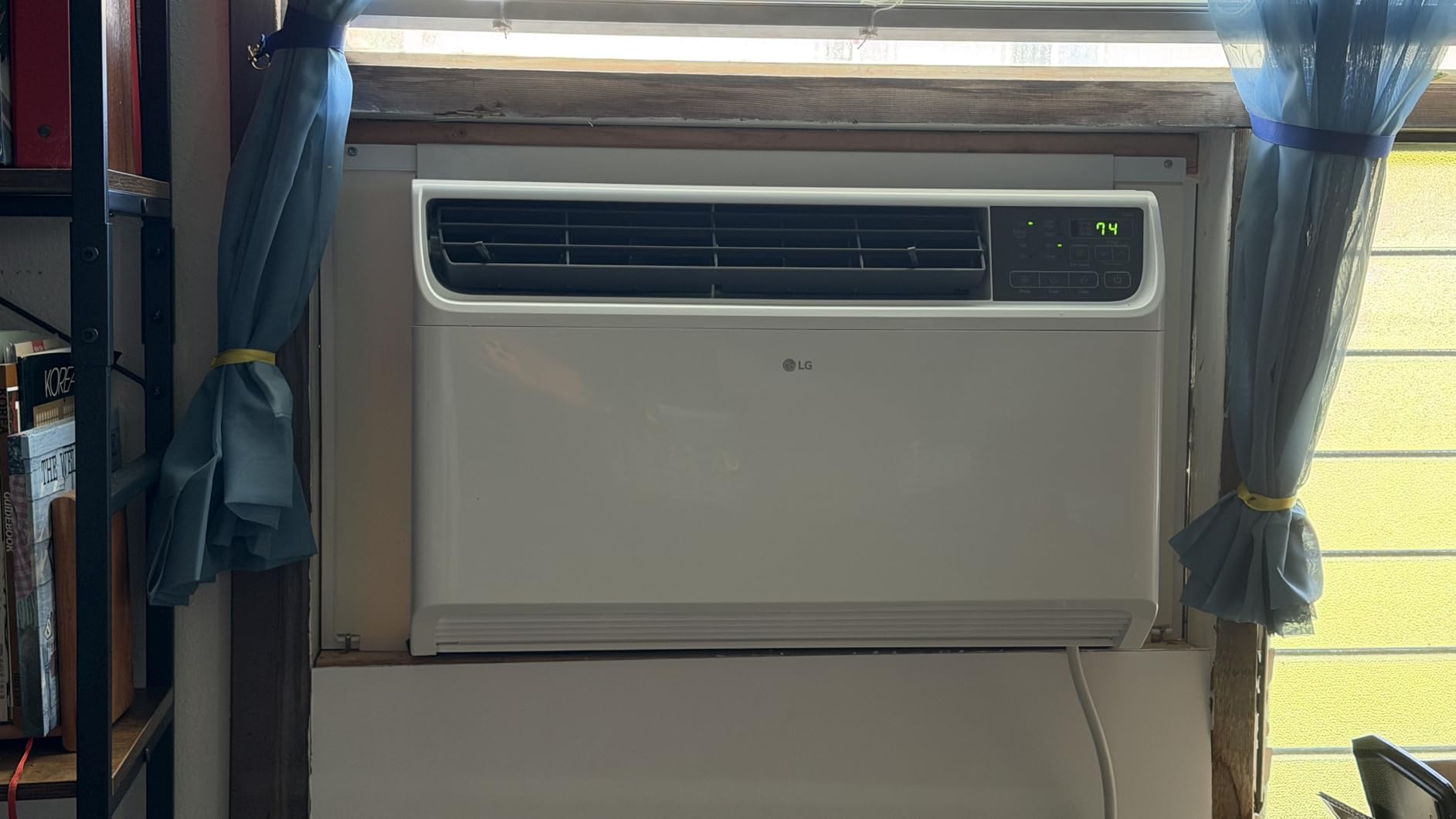 LG 14,000 BTU DUAL Inverter Smart Window Air Conditioner, 115V, Cools 800 Sq. Ft. for Bedroom, Living Room, Apartment, Quiet Operation, ENERGY STAR®, works with LG ThinQ, Amazon Alexa and Hey Google customer photo 2