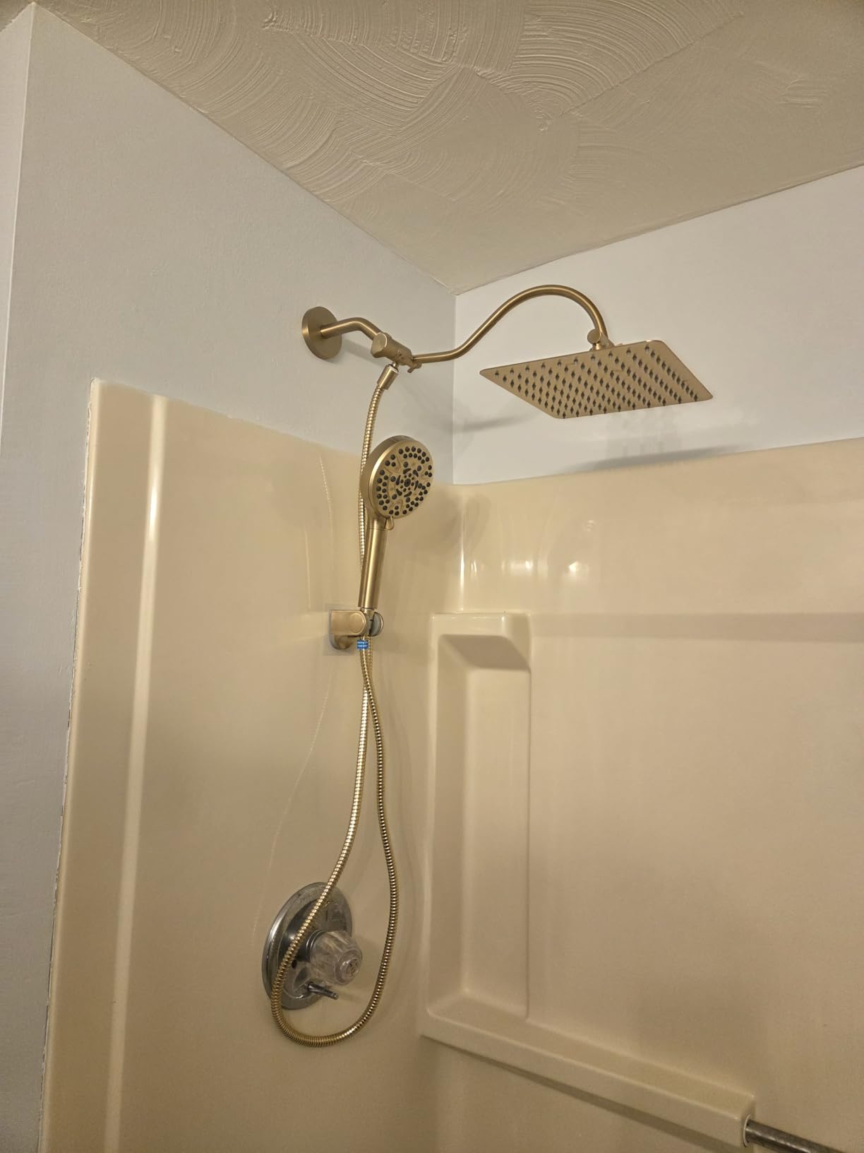 Hibbent All Metal High Pressure Rainfall 10'' Shower Head, CUPC Certified Handheld Showerhead Combo, 12'' Adjustable Shower Extension Arm, 10-Spray, 71'' Hose, Adhesive Showerhead Holder, Matte Black customer photo 1