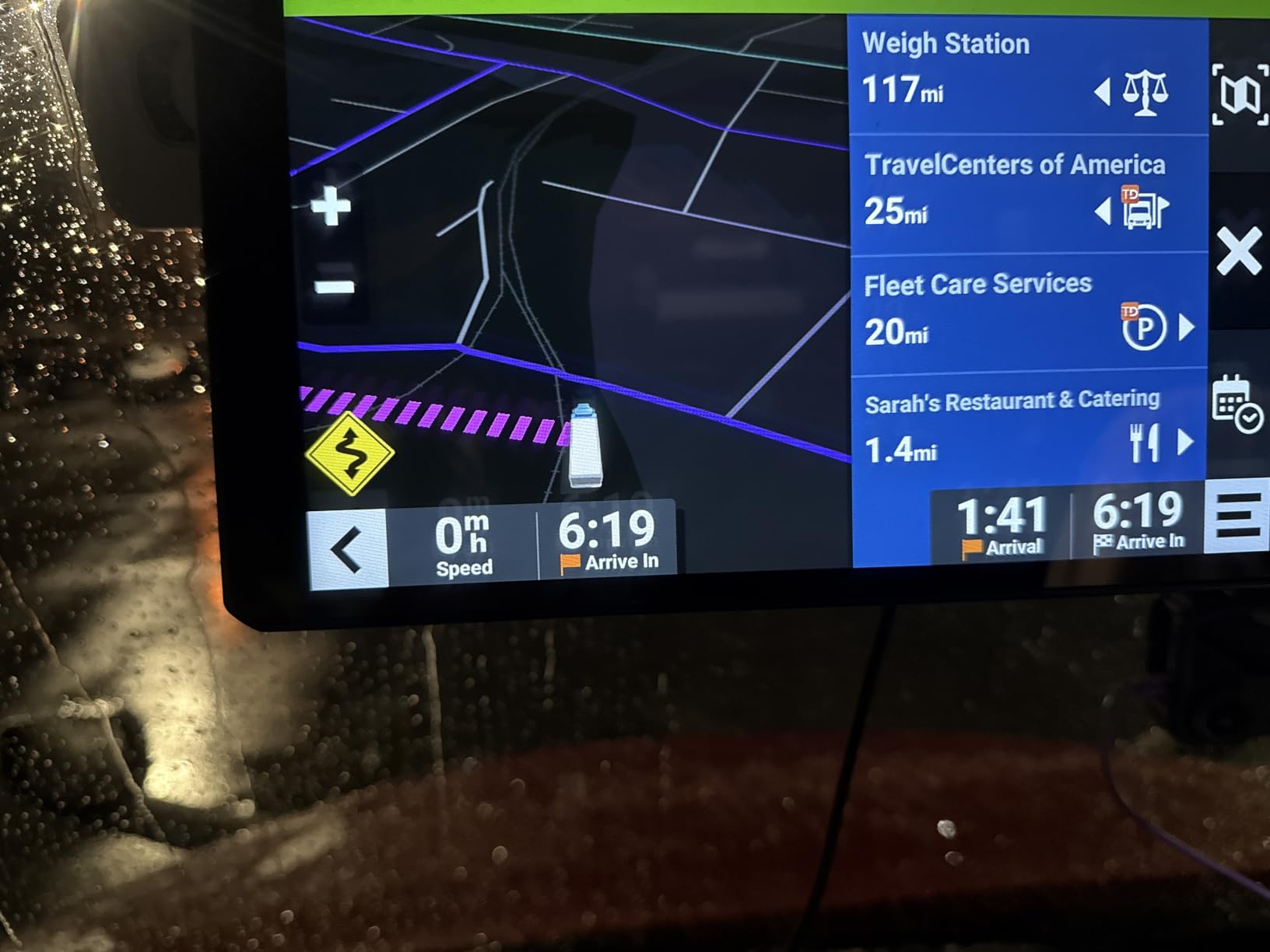Garmin dezl OTR1010, Extra-Large, Easy-to-Read 10