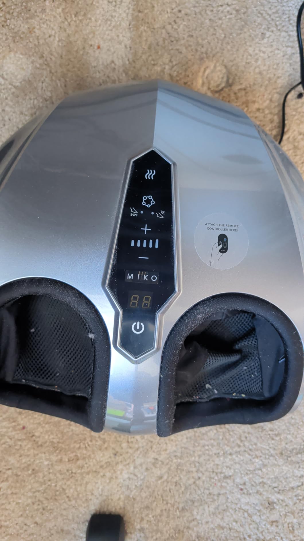 MIKO Foot Massager Machine - Deep Kneading, Shiatsu, Air Compression, and Heat Therapy - Plantar Fasciitis, Diabetics, Neuropathy, Fits Up to Men Size 12 customer photo 2