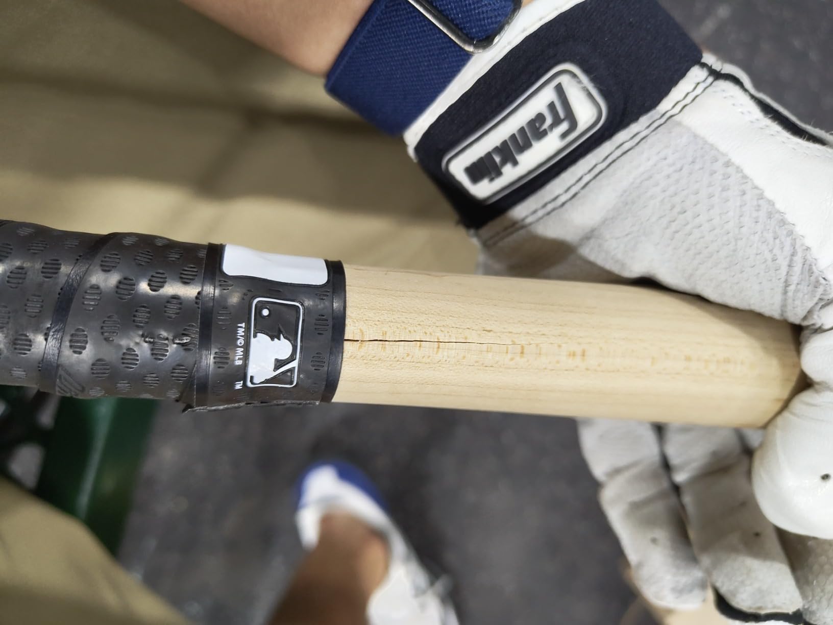 Louisville Slugger Genuine Mix Unfinished Clear Baseball Bat customer photo 1