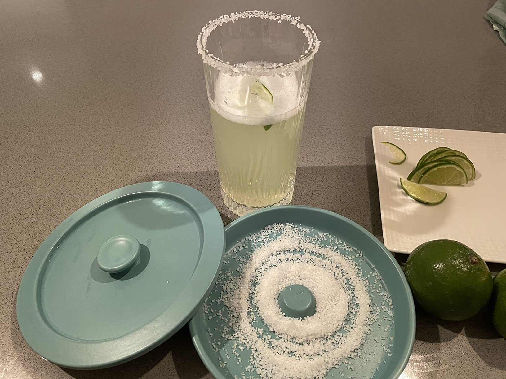 Margarita Salt Rimmer Set of 2 with Lids (Made of Ceramic) Home Bar Accessories Margarita Gift Bartender Kit, Salt Sugar Tajin Glass Rimmer for Cocktails, Black customer photo 2