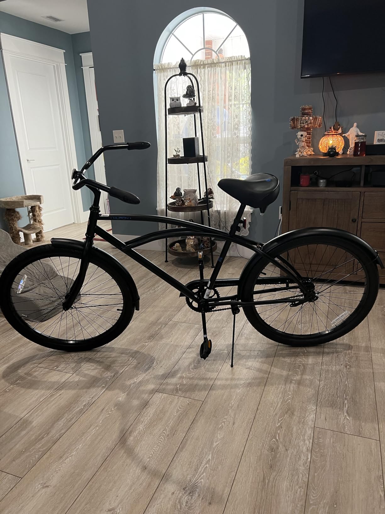 Schwinn Cruiser Bike, 26 Inch Bike for Women and Men, Beach Cruiser Bicycle, Linear Pull Brakes, Comfortable Padded Seat, Upright Riding Position customer photo 1