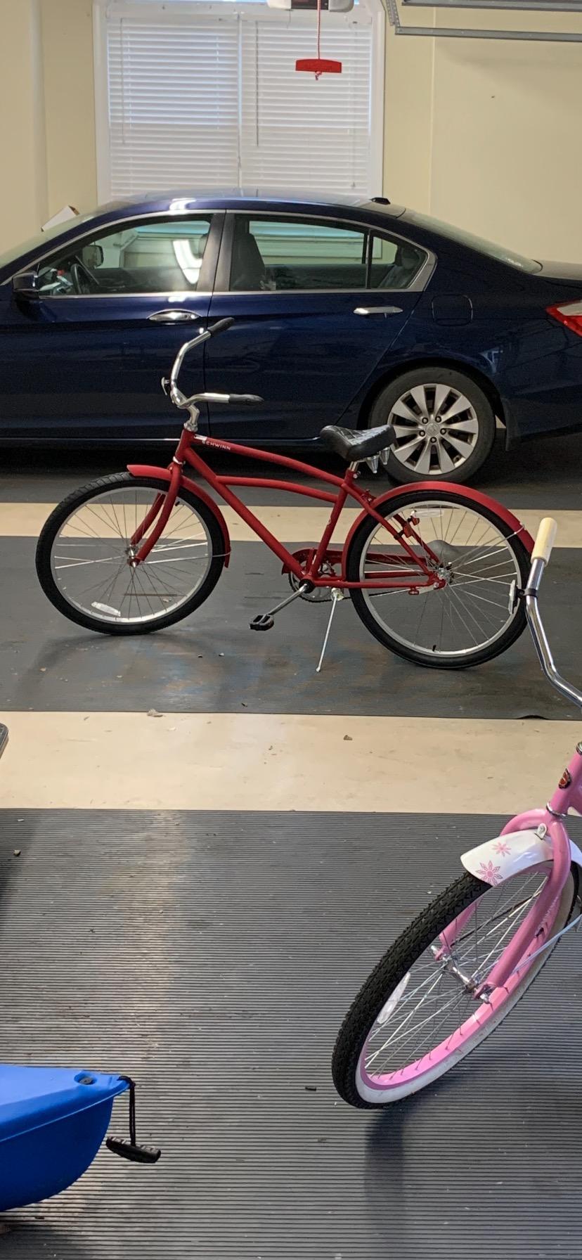 Schwinn Cruiser Bike, 26 Inch Bike for Women and Men, Beach Cruiser Bicycle, Linear Pull Brakes, Comfortable Padded Seat, Upright Riding Position customer photo 2