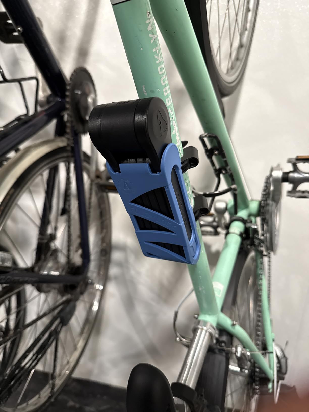 Seatylock FoldyLock Mini Folding Bike Lock - Patented Lightweight Bicycle Lock - Heavy Duty Anti Theft Guard with Key for Electric Scooter & City Bikes customer photo 1
