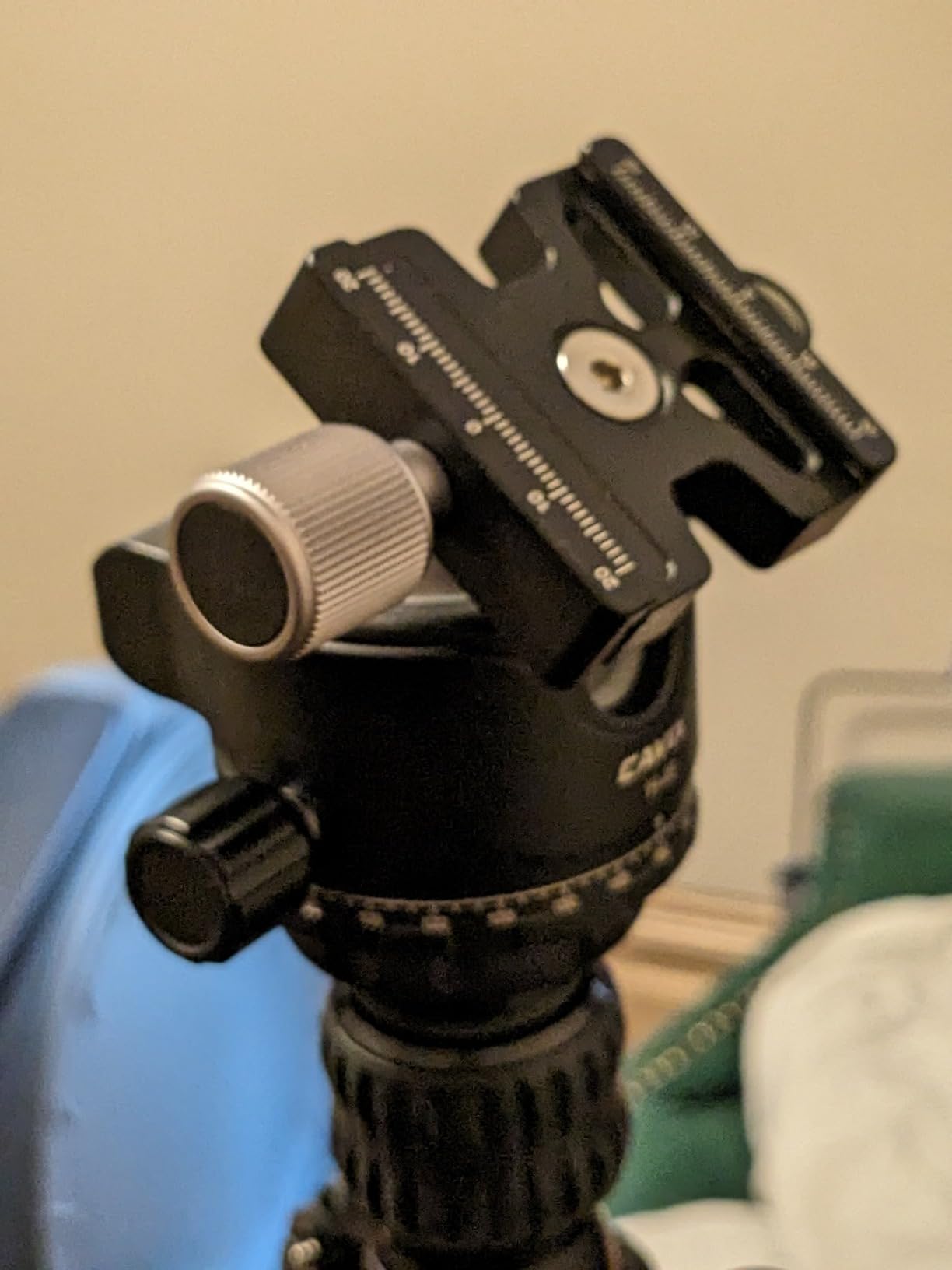 Tripod Ball Head, CAVIX H-46 Metal Ball Head Camera Tripod Head 44lbs/20kg Load with Arca Swiss Quick Release Plate for Tripod, Monopod, DSLR, Camera customer photo 1