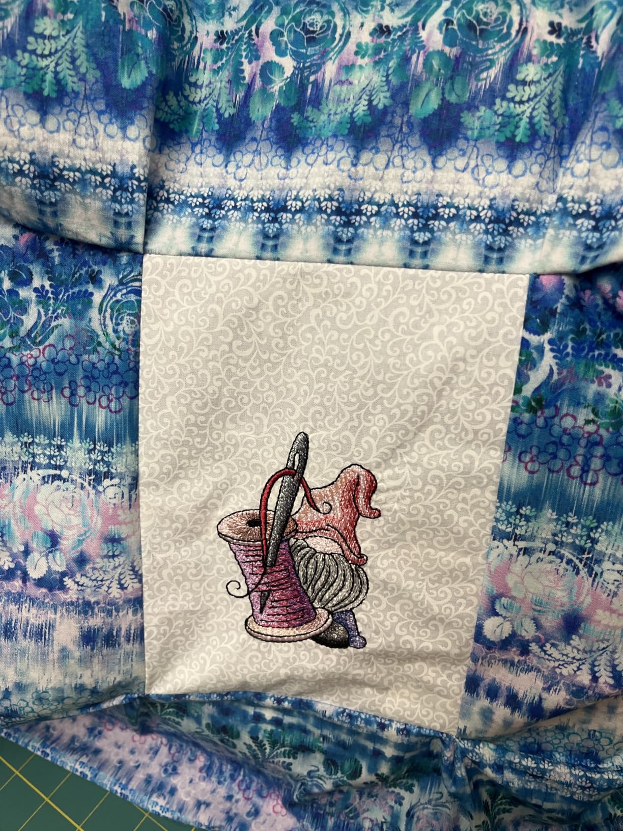 Brother PE900 Embroidery Machine with WLAN customer photo 1
