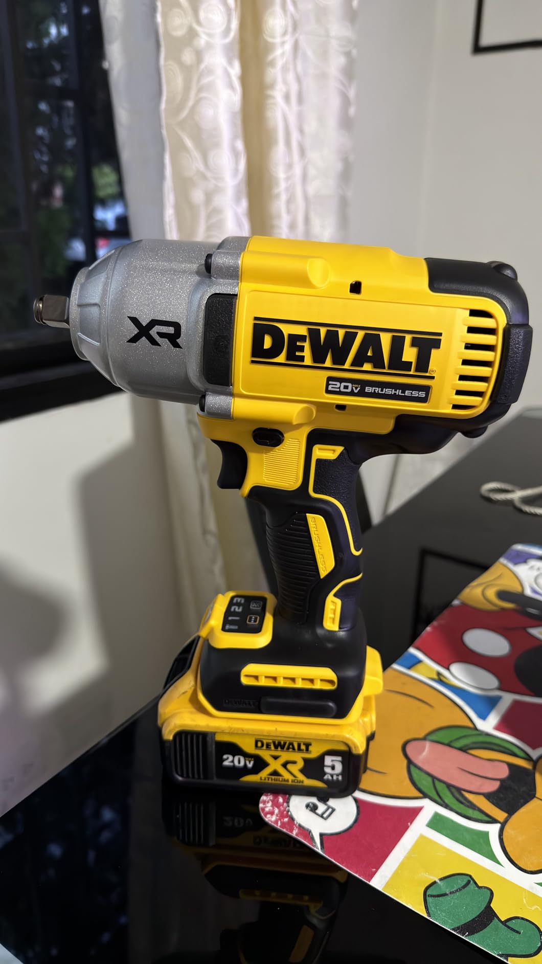 DEWALT 20V MAX Cordless Impact Wrench, 1/2 Impact Gun, 4-Speed High Torque with Hog Ring Anvil (DCF900B) customer photo 1