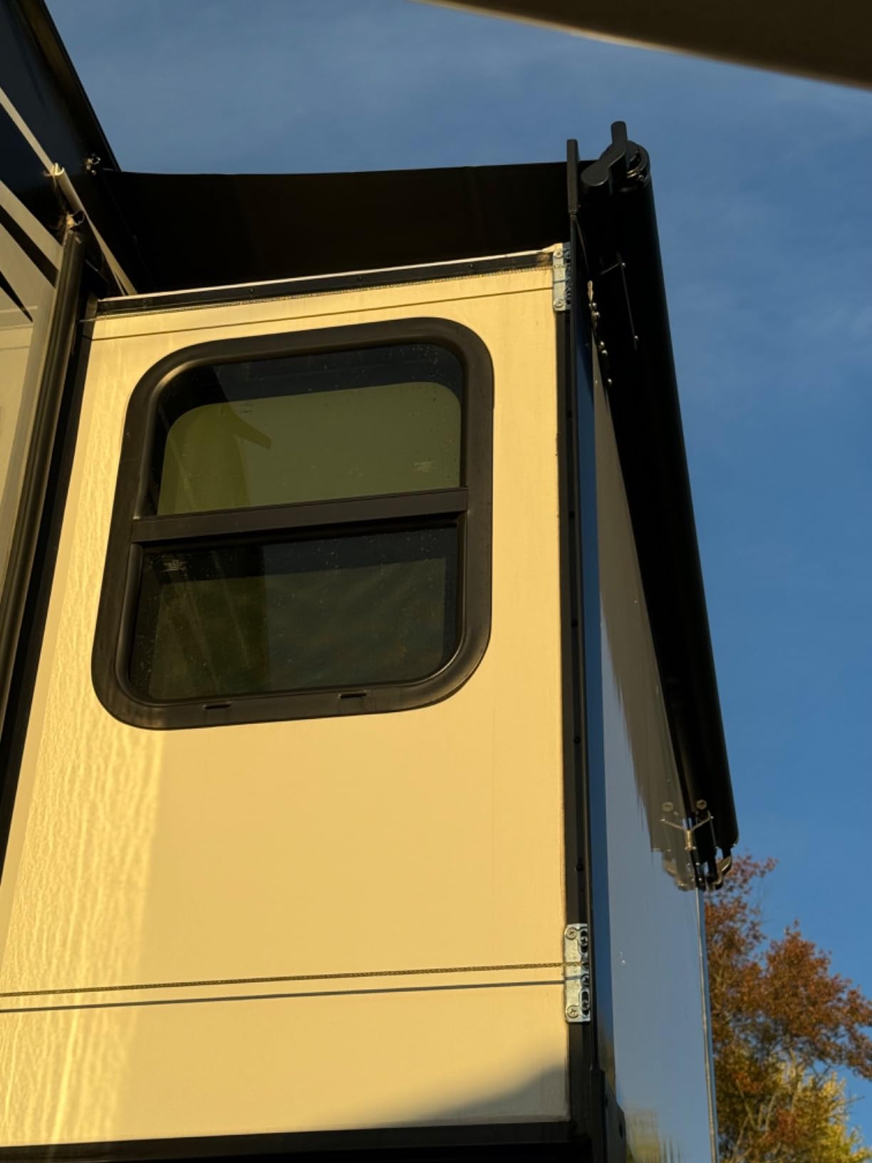 Awnlux Black Modular Slide Topper Awning Slide Out Protection, 7' (6'7