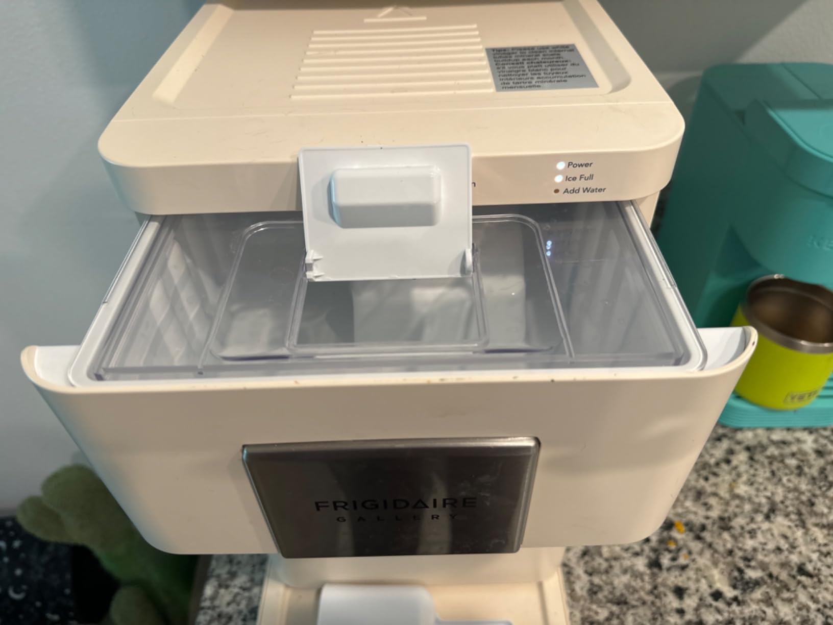 Frigidaire Nugget Ice Maker, Countertop Ice Machine with Transparent Window, Sonic Ice Maker with 44 lbs. Capacity, Auto Self Cleaning Ice Maker Machine, 2.0 Gen, Cream customer photo 2