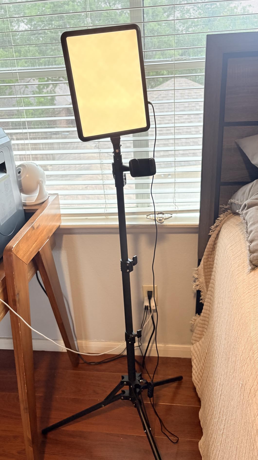 2-Pack LED Video Light Kit, NiceVeedi Studio Light, 2800-6500K Dimmable Photography Lighting Kit with Tripod Stand&Phone Holder, 73