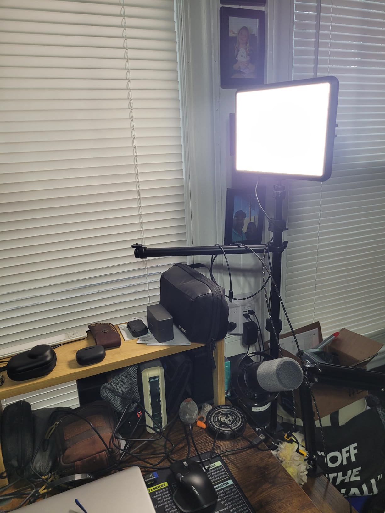 2-Pack LED Video light Kit, NiceVeedi Studio Light, 2800.6500K Dimmable Photography Lighting Kit with Tripod Stand&Phone Holder, 73
