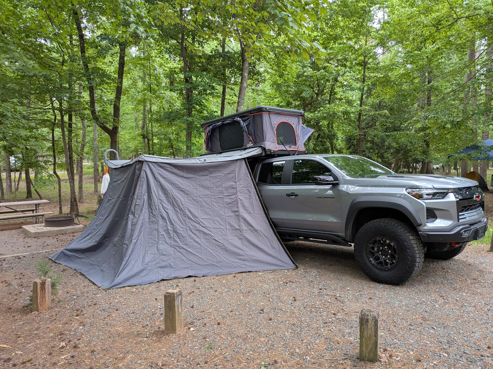 Overland Vehicle Systems 19679907 HD Nomadic 270 LTE Awning Driver Side | 65 Sq Ft of Coverage | Dark Gray Fabric with Black Travel Cover Included | Twist and Lock Technology | Heat-Sealed Seams customer photo 1