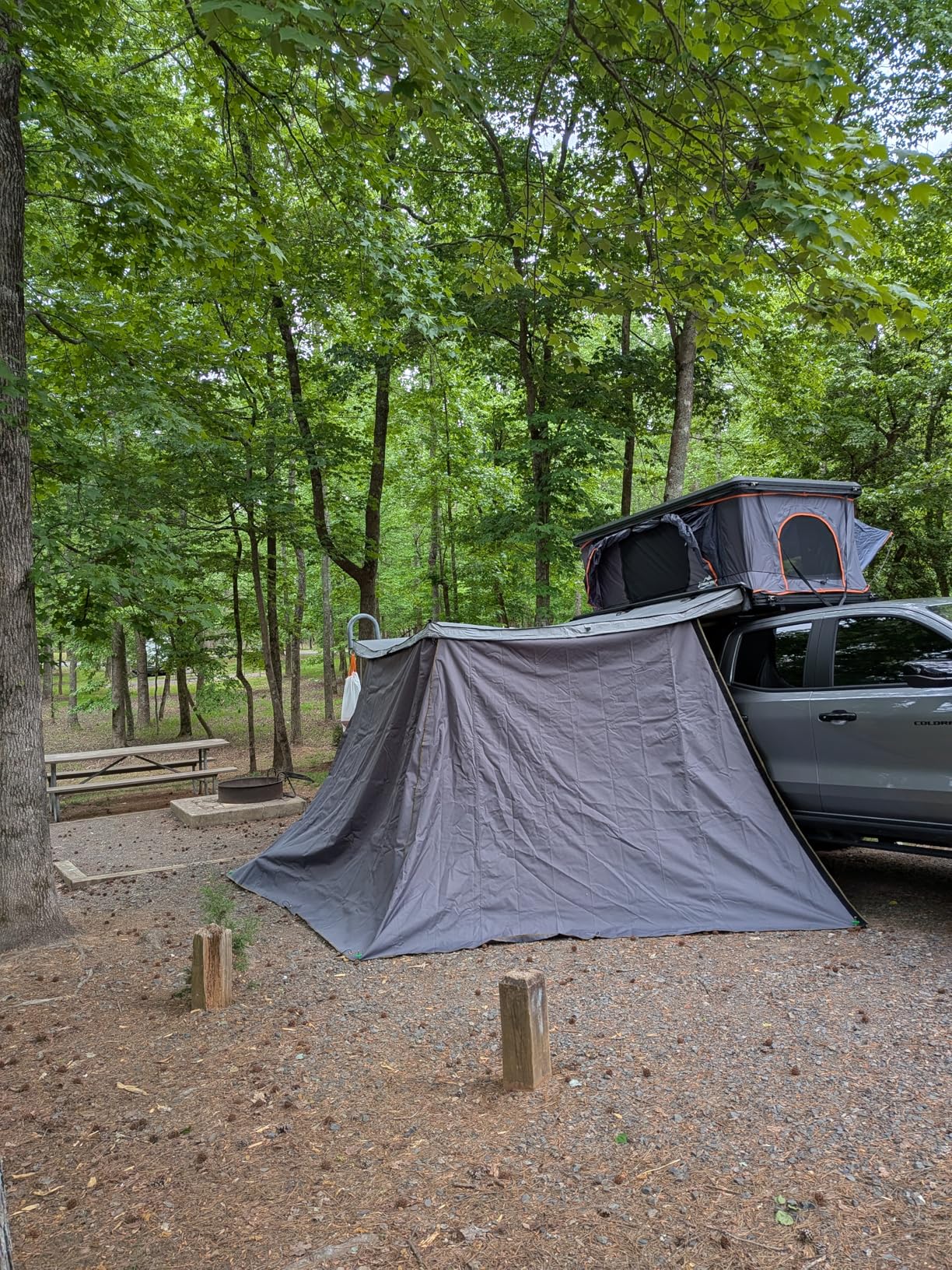Overland Vehicle Systems 19679907 HD Nomadic 270 LTE Awning Driver Side | 65 Sq Ft of Coverage | Dark Gray Fabric with Black Travel Cover Included | Twist and Lock Technology | Heat-Sealed Seams customer photo 2