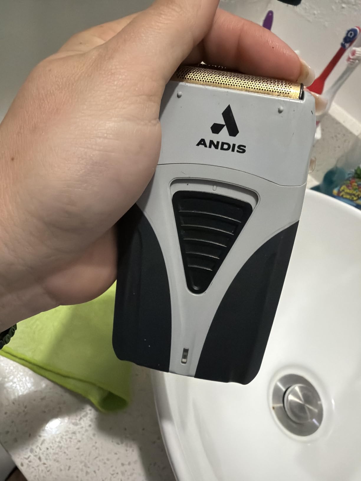 Andis TS-1 17235 Pro Foil Lithium Titanium Foil Shaver, Cord/Cordless, Smooth Shaving Cordless Shaver with Charger, Gray customer photo 2