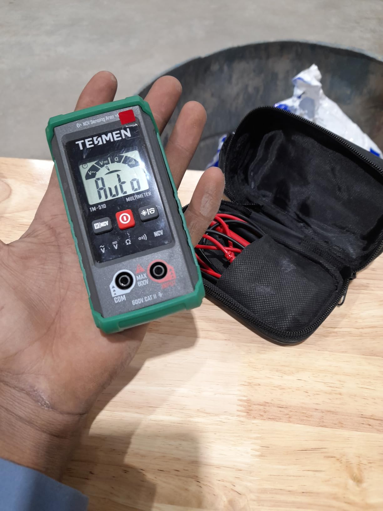 TM-510 Digital Multimeter, 4000 Counts Smart Measurement Auto-Ranging Voltmeter; Voltage Tester with Non-Contact Voltage Function, Measures AC/DC Voltage, Resistance, Continuity - Green customer photo 1