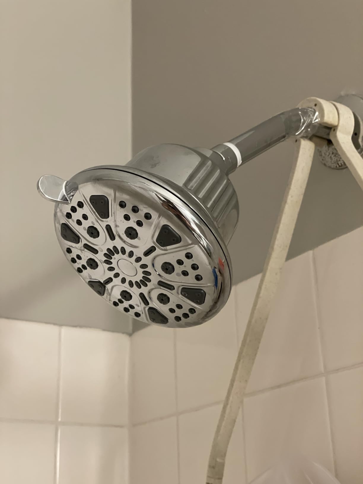 MakeFit Filtered Shower Head - High Pressure Shower Head with Filter for Hard Water Softener - 7 Settings Bathroom Rain Showerhead to Remove Chlorine and Heavy Metals (Chrome) customer photo 1