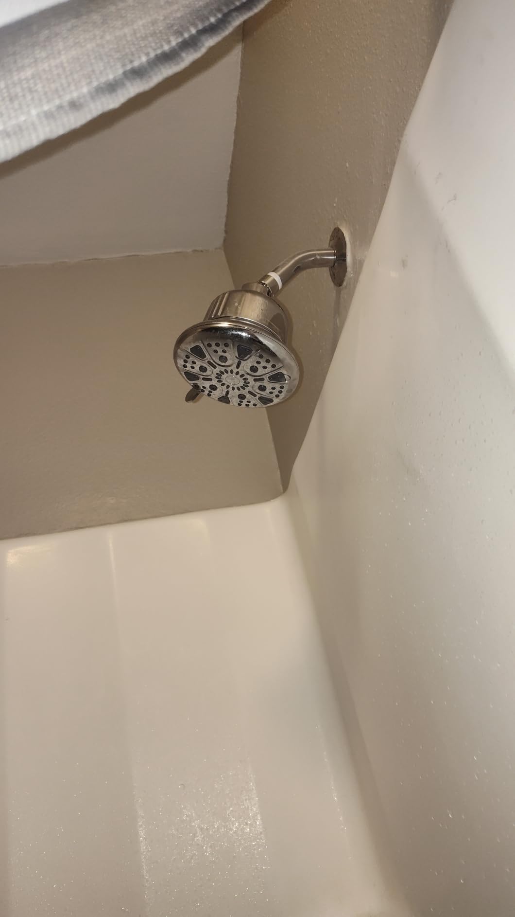 MakeFit Filtered Shower Head - High Pressure Shower Head with Filter for Hard Water Softener - 7 Settings Bathroom Rain Showerhead to Remove Chlorine and Heavy Metals (Chrome) customer photo 2
