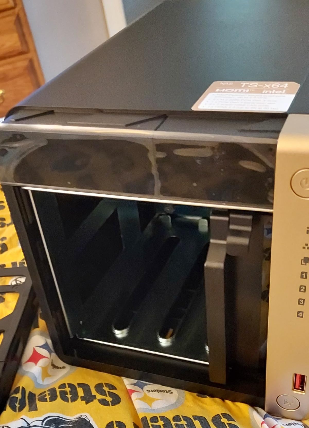 QNAP TS-464-8G-US 4 Bay High-Performance Desktop NAS (Diskless) customer photo 1