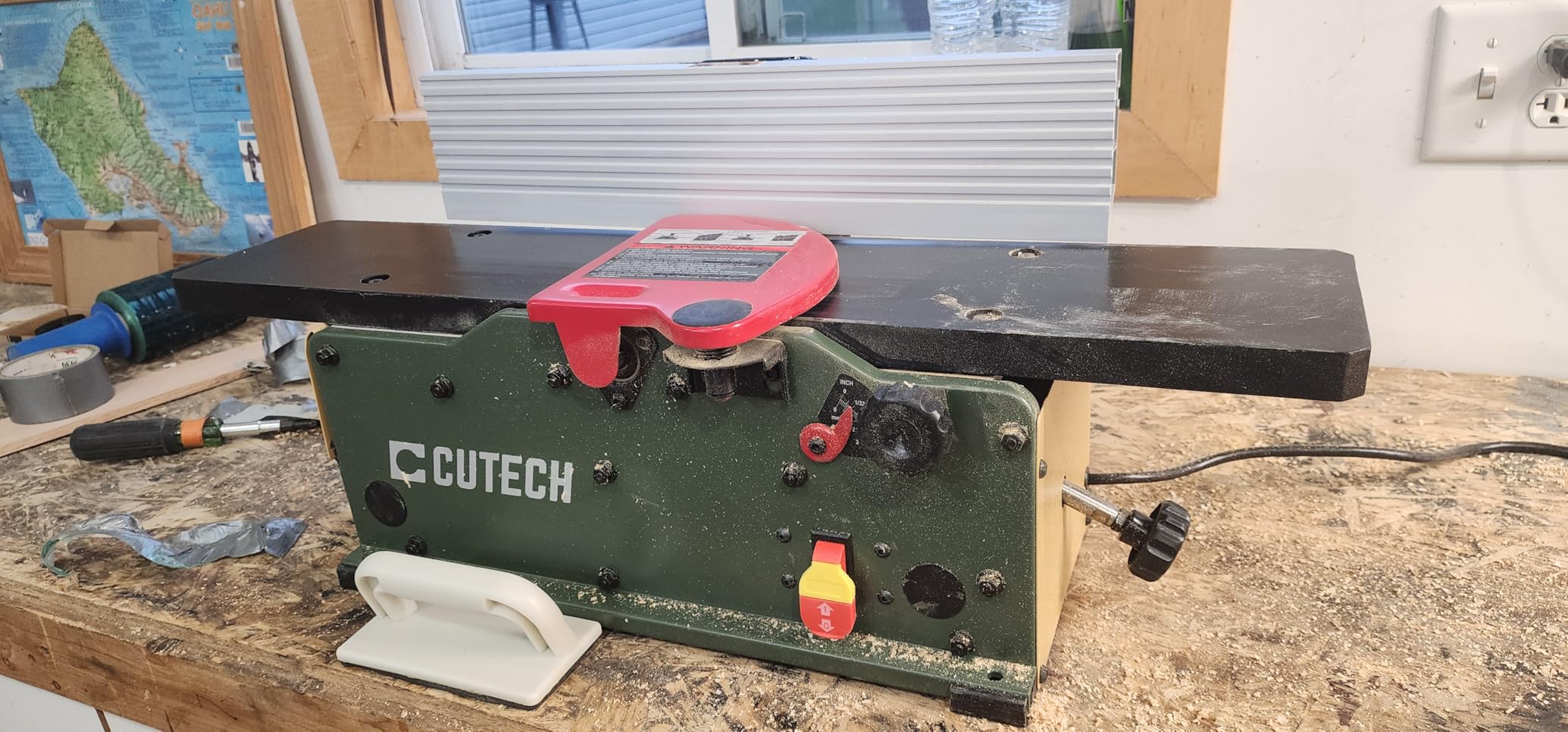 Cutech 40160HB 6-Inch Spiral Cutterhead Benchtop Jointer with Teflon-Coated Aluminum Tables customer photo 1
