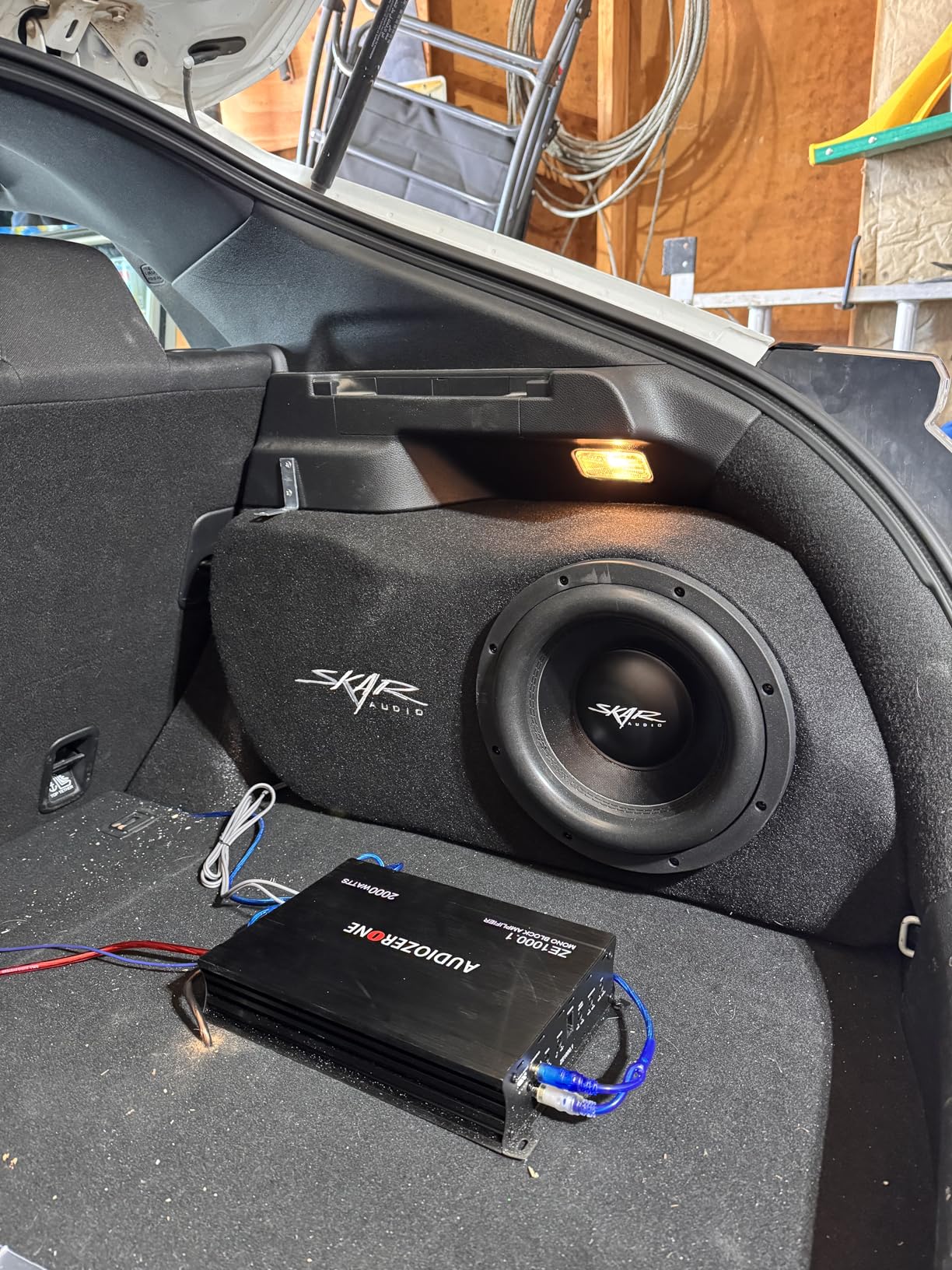 AUDIOZERONE Car Audio Amplifier ZE1000.1 2000W Monoblock Class D MOSFET Subwoofer Audio, 1-4 Ohm Stable, Low Pass Crossover, Mosfet Power Supply, Stereo customer photo 1