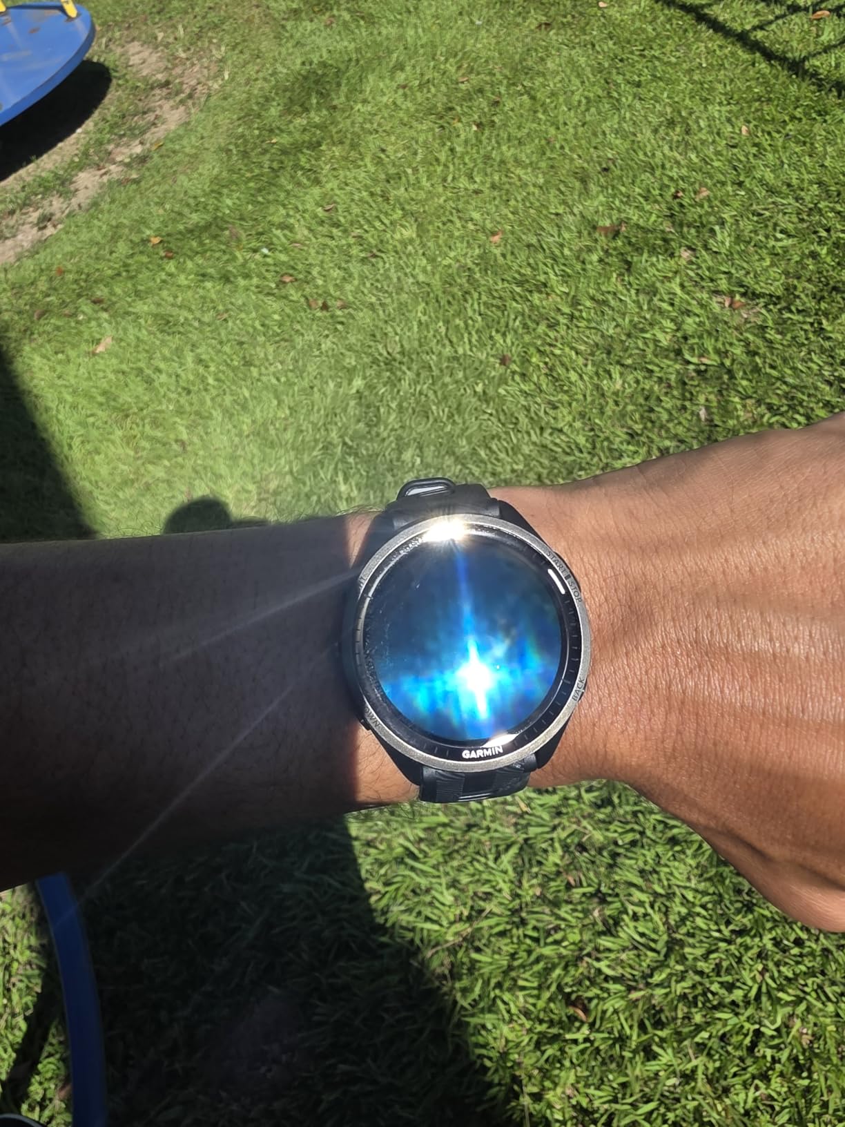 Garmin Forerunner 965 Running Smartwatch, Colorful AMOLED Display, Training Metrics and Recovery Insights, Black and Powder Gray customer photo 1