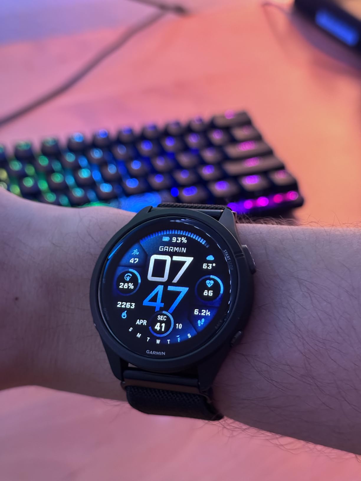 Garmin Forerunner 265S Running Smartwatch, Colorful AMOLED Display, Training Metrics and Recovery Insights, Whitestone and Neo Tropic customer photo 1