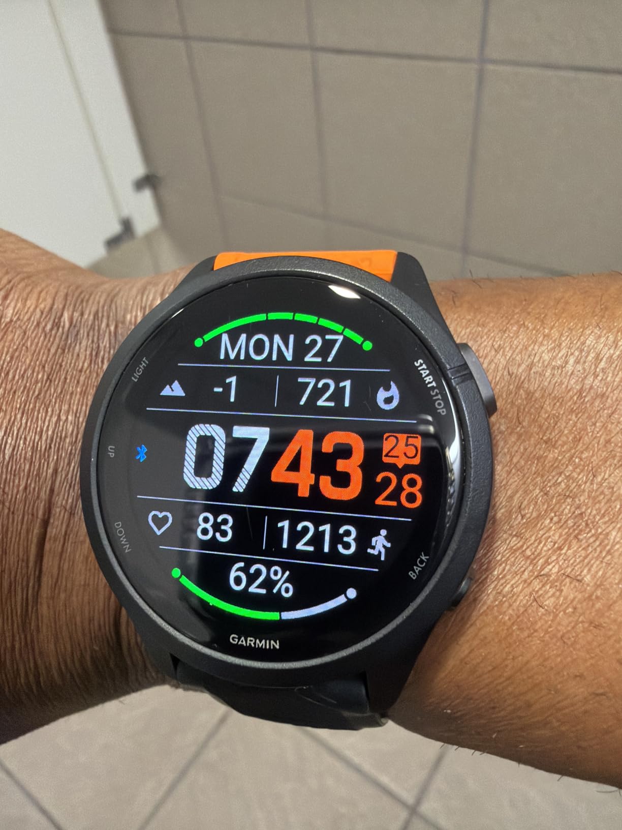 Garmin Forerunner 265S Running Smartwatch, Colorful AMOLED Display, Training Metrics and Recovery Insights, Whitestone and Neo Tropic customer photo 2