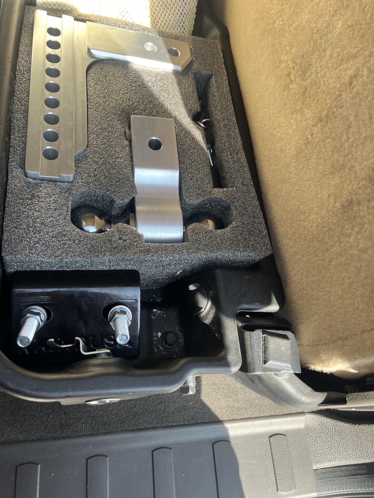 Rhino USA Adjustable Trailer Hitch (Fits 2-Inch Receiver) - Heavy Duty Aluminum Tow Hitches with 6-Inch Drop/Rise for Truck (12,500 LBS GTW) - Weatherproof Double Anti-Theft Locking Hitch Pin (Silver) customer photo 2