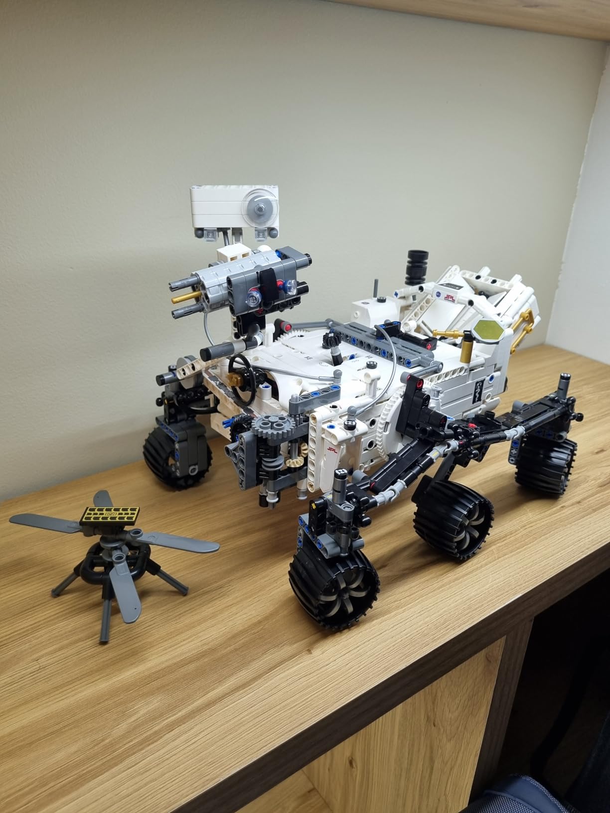 Technic NASA Mars Rover Perseverance Building Toys - STEM Model Kit for Boys & Girls, Ages 10+ Years - Gifts for Birthdays - Detailed Set for Display - 42158 customer photo 2