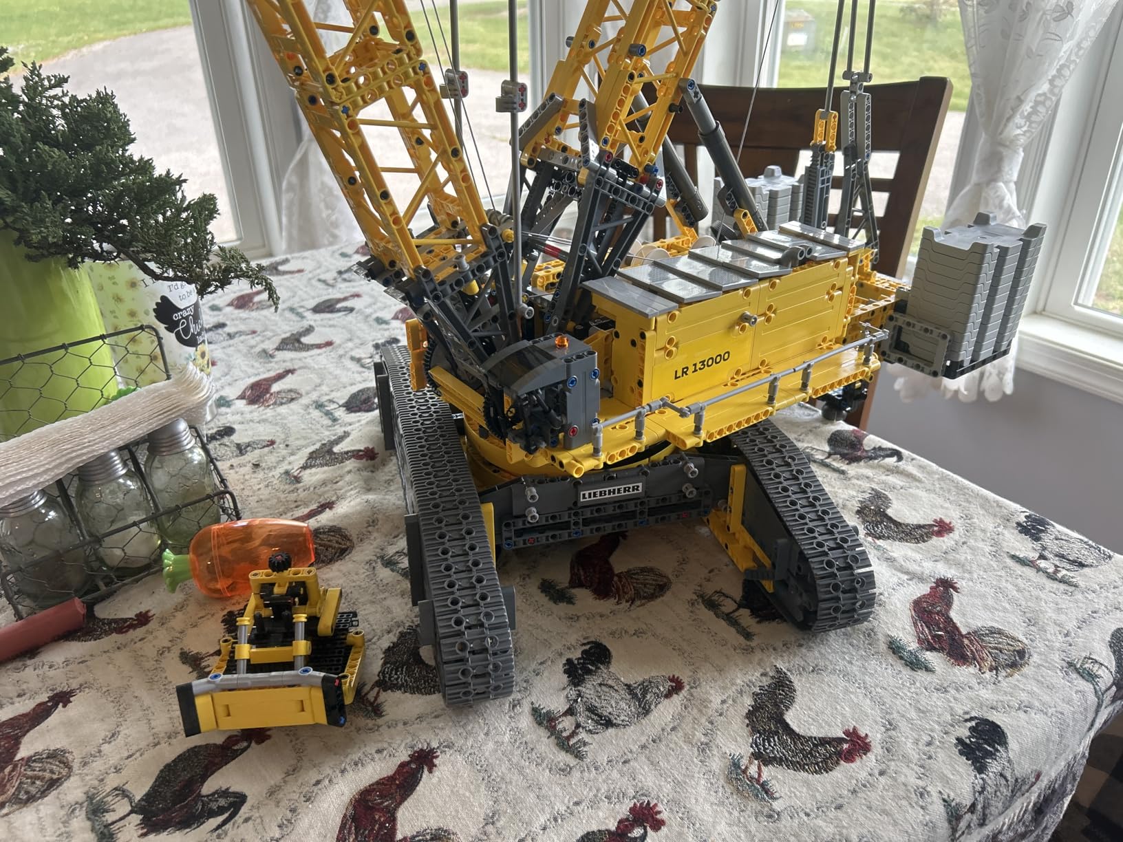LEGO Technic Liebherr Crawler Crane LR 13000 Model Kit, 42146 customer photo 1