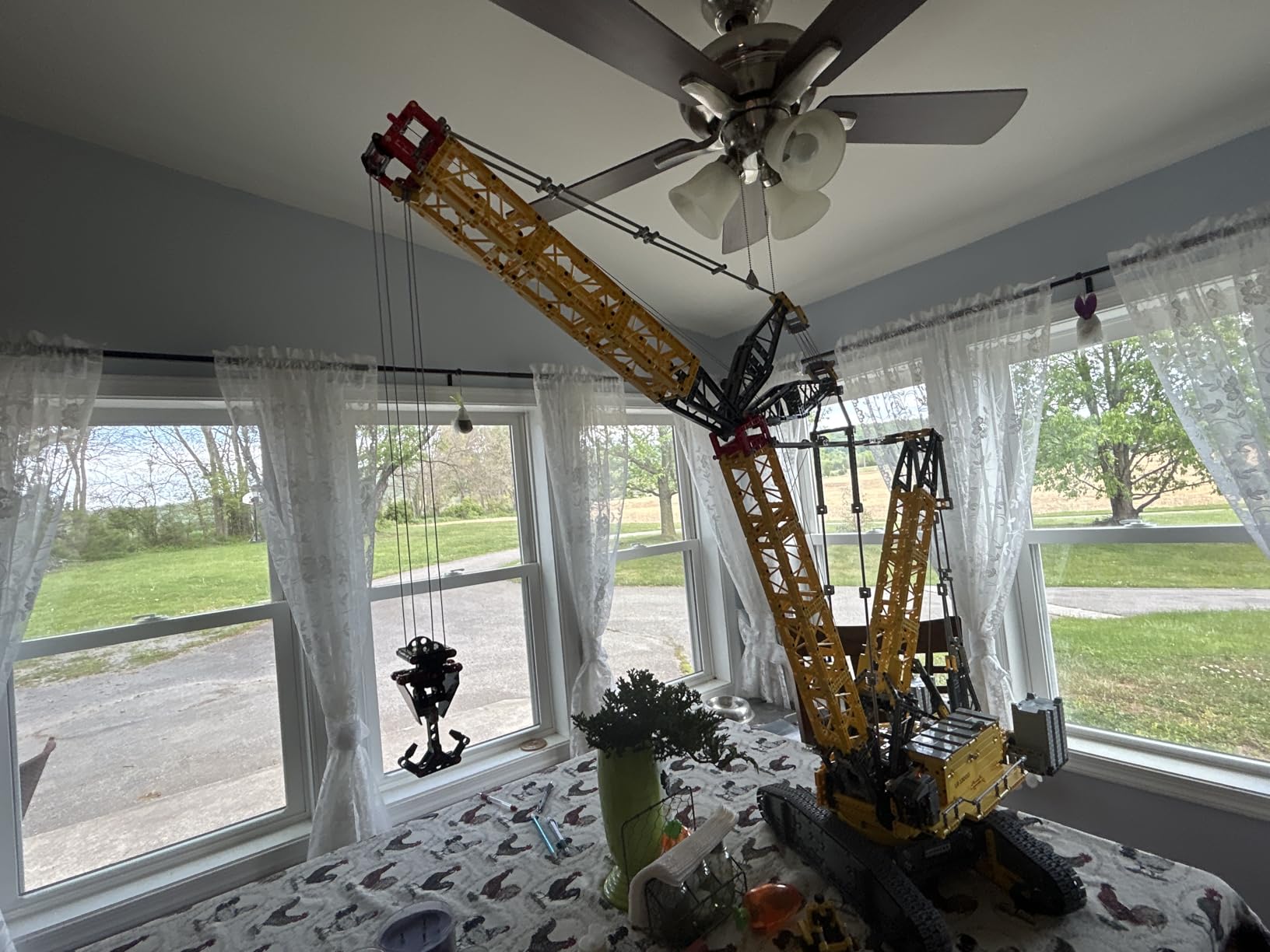 LEGO Technic Liebherr Crawler Crane LR 13000 Model Kit, 42146 customer photo 2