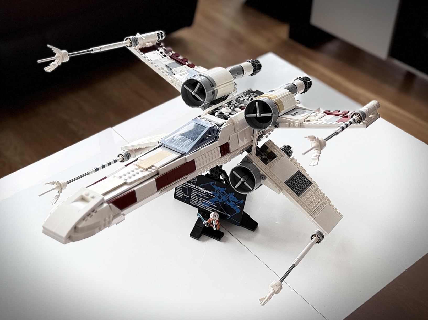 LEGO Star Wars Ultimate Collector Series X-Wing Starfighter Building Set (75355) - with Luke Skywalker Minifigure customer photo 1