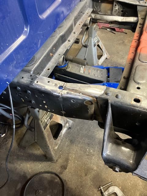 Lincoln Electric 90i MIG and Flux Core Wire Feed Weld-PAK Welder, 120V Welding Machine, Portable w/Shoulder Strap, Protective Metal Case, Best for Small Jobs, K5256-1 customer photo 1