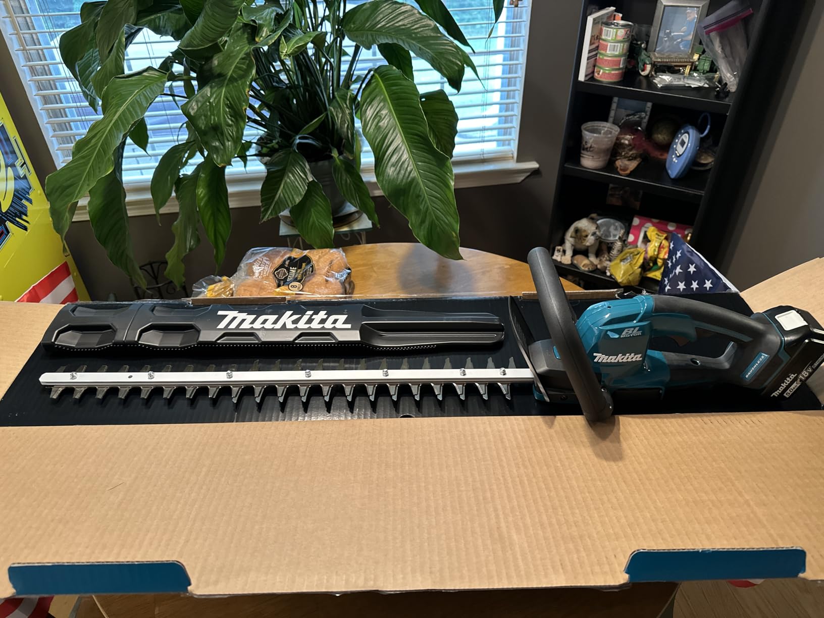 Makita XHU09Z 18V LXT Lithium-Ion Brushless Cordless 24