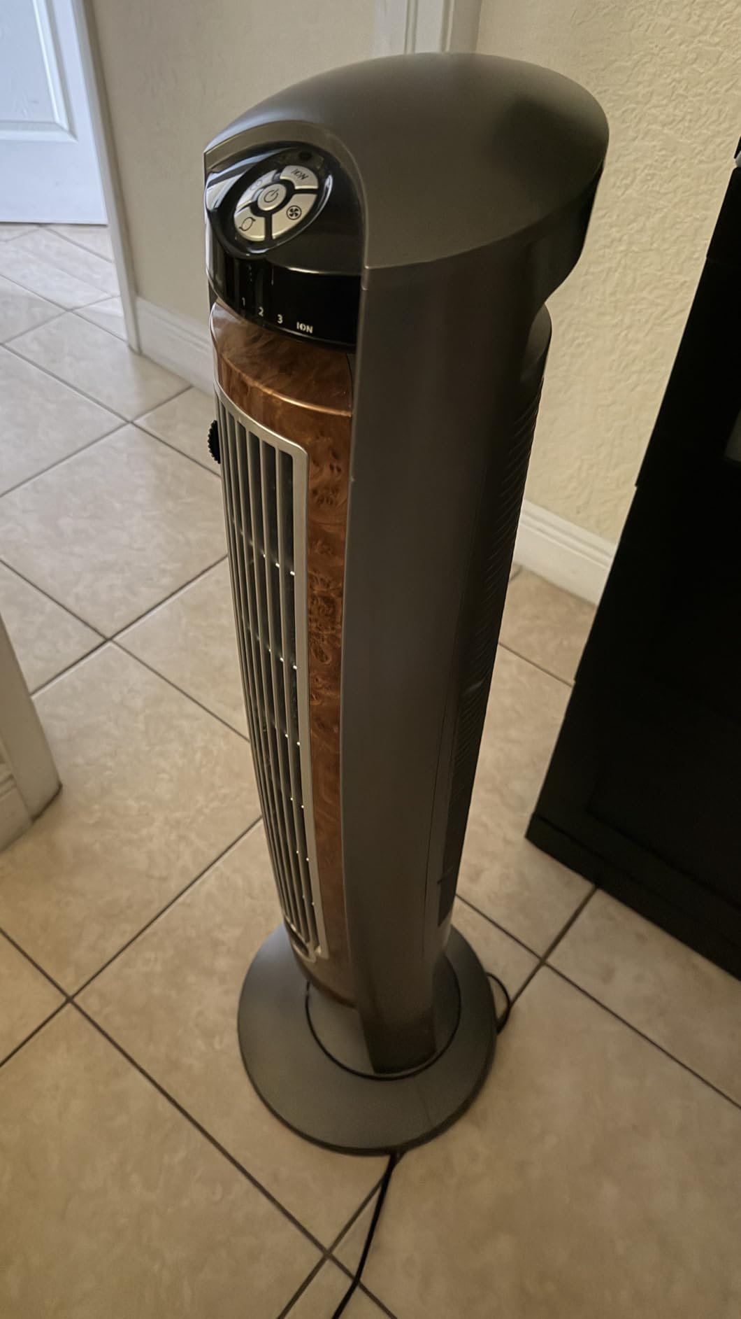 DREO Tower Fan for Bedroom, 25ft/s Smart Standing Fans, 90° Oscillating Floor Fan with 4 Modes, 4 Speeds, 8H Timer, 28dB, Bladeless, Remote, Works with WiFi Voice Control customer photo 1