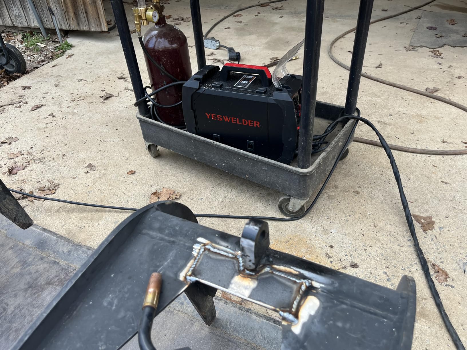 YESWELDER 160A MIG Welder, 110V/220V Dual Voltage, 4 in 1 Gas MIG/Flux Core MIG/Lift TIG/Stick Multiprocess Large LED Digital Display MIG Welding Machine customer photo 2