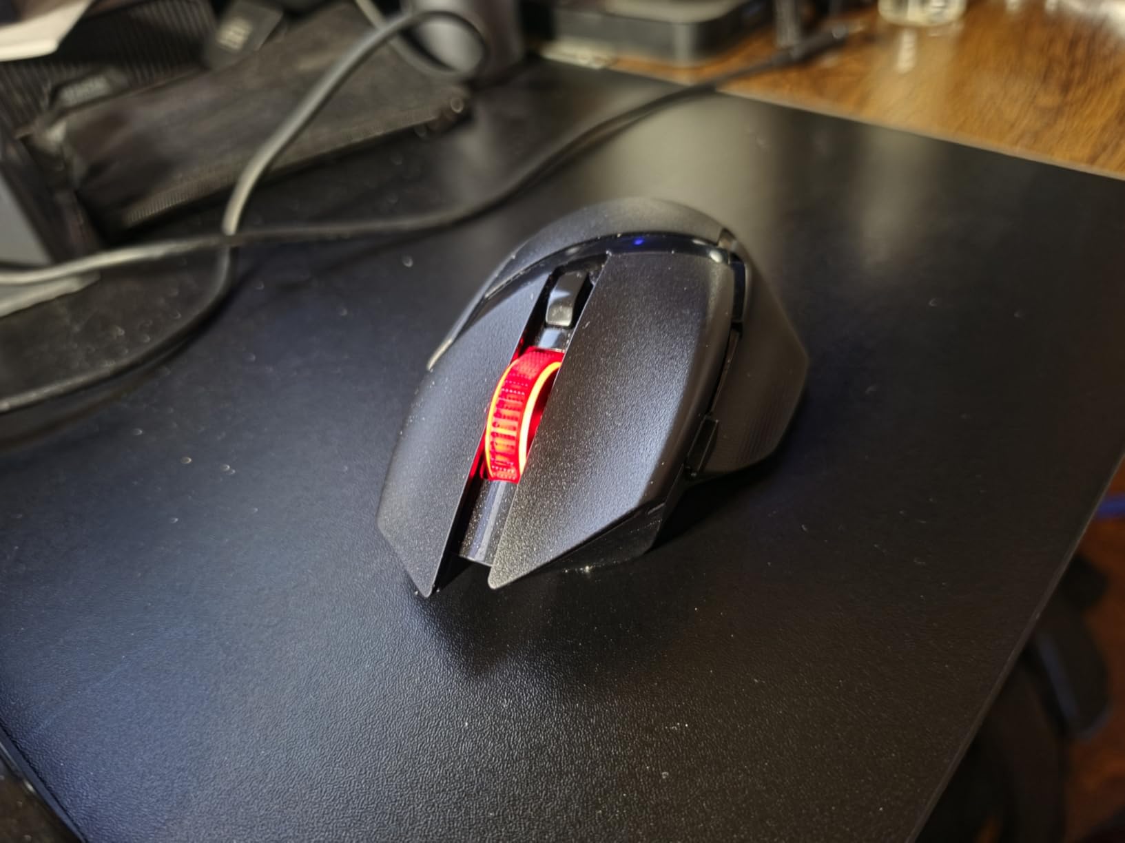 Razer Basilisk V3 X HyperSpeed Customizable Wireless Gaming Mouse: Mechanical Switches Gen-2 - 5G Advanced 18K Optical Sensor - Chroma RGB - 9 Programmable Controls - 285 Hr Battery - Classic Black customer photo 1