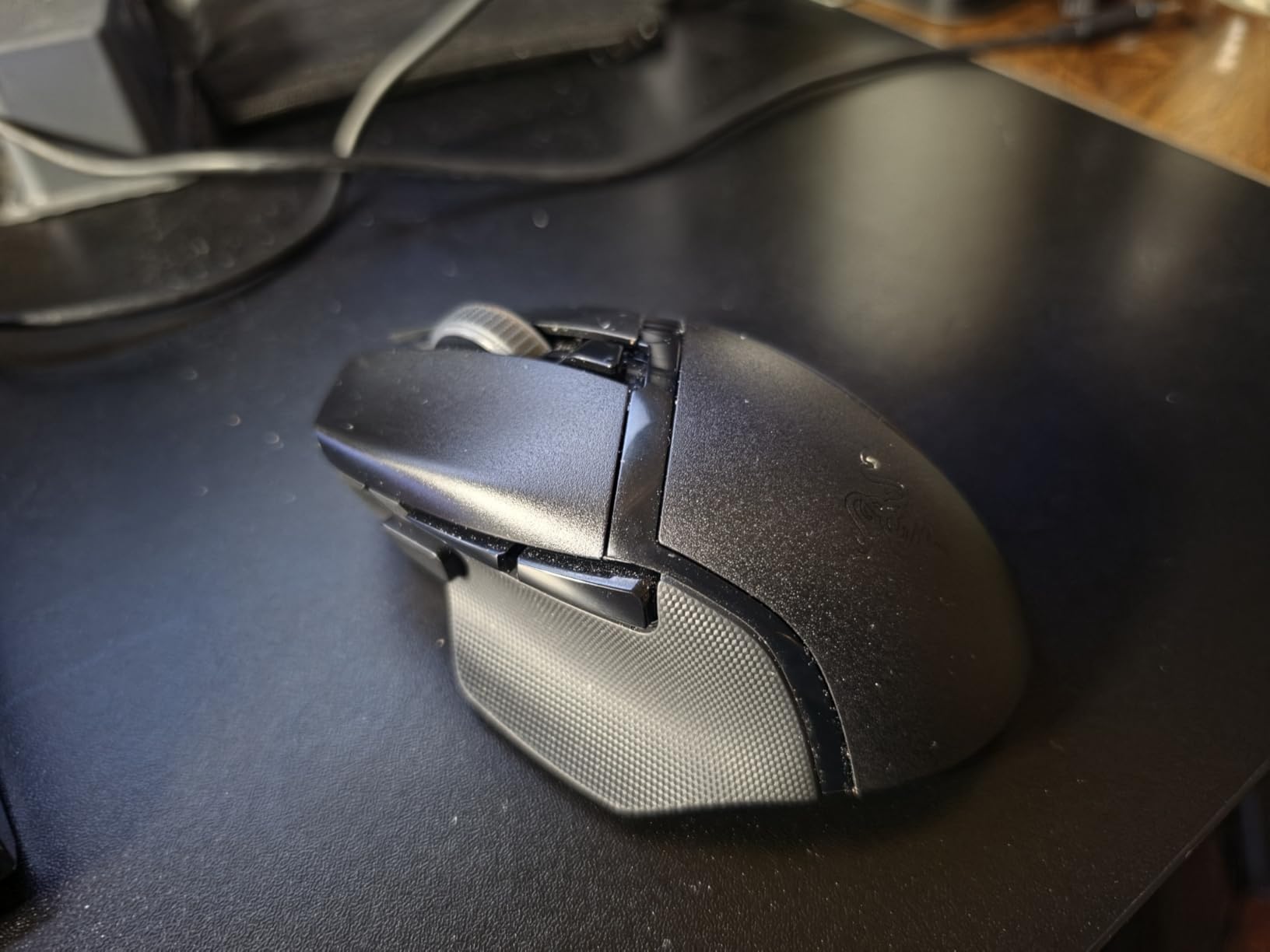 Razer Basilisk V3 X HyperSpeed Customizable Wireless Gaming Mouse: Mechanical Switches Gen-2 - 5G Advanced 18K Optical Sensor - Chroma RGB - 9 Programmable Controls - 285 Hr Battery - Classic Black customer photo 2