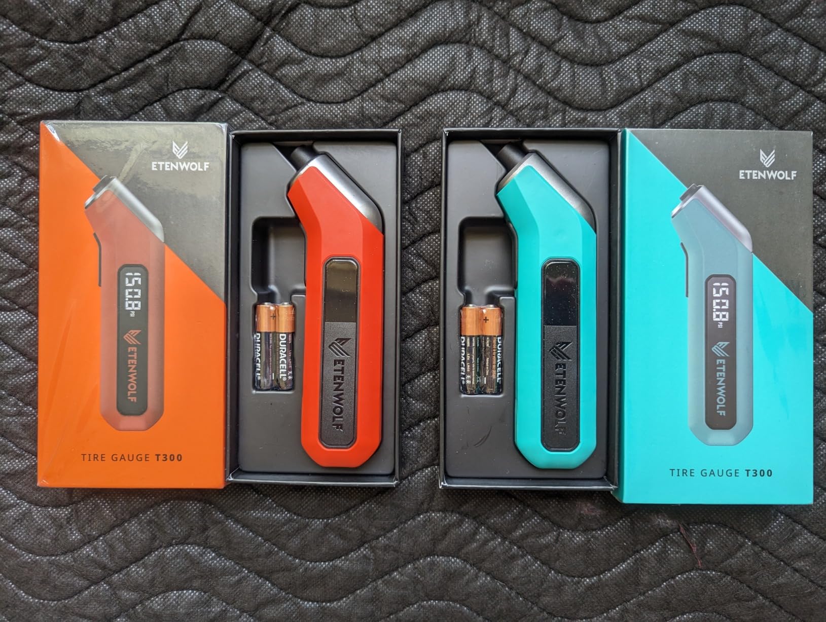 ETENWOLF T300 Digital Tire Pressure Gauge 3-200 PSI, Industrial Tire Gauge Calibrated to ANSI B40.7 Grade 2A (Plus-Minus 0.5%), Replaceable AAA Batteries customer photo 1