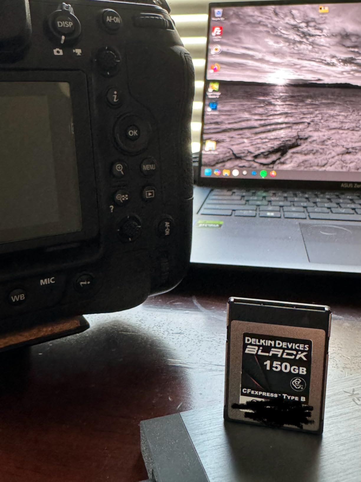 Delkin Devices BLACK CFexpress Type B Memory Card, up to 1725MB/s Read, 1530MB/s Write, for Professional Video and Photography (150GB) customer photo 1