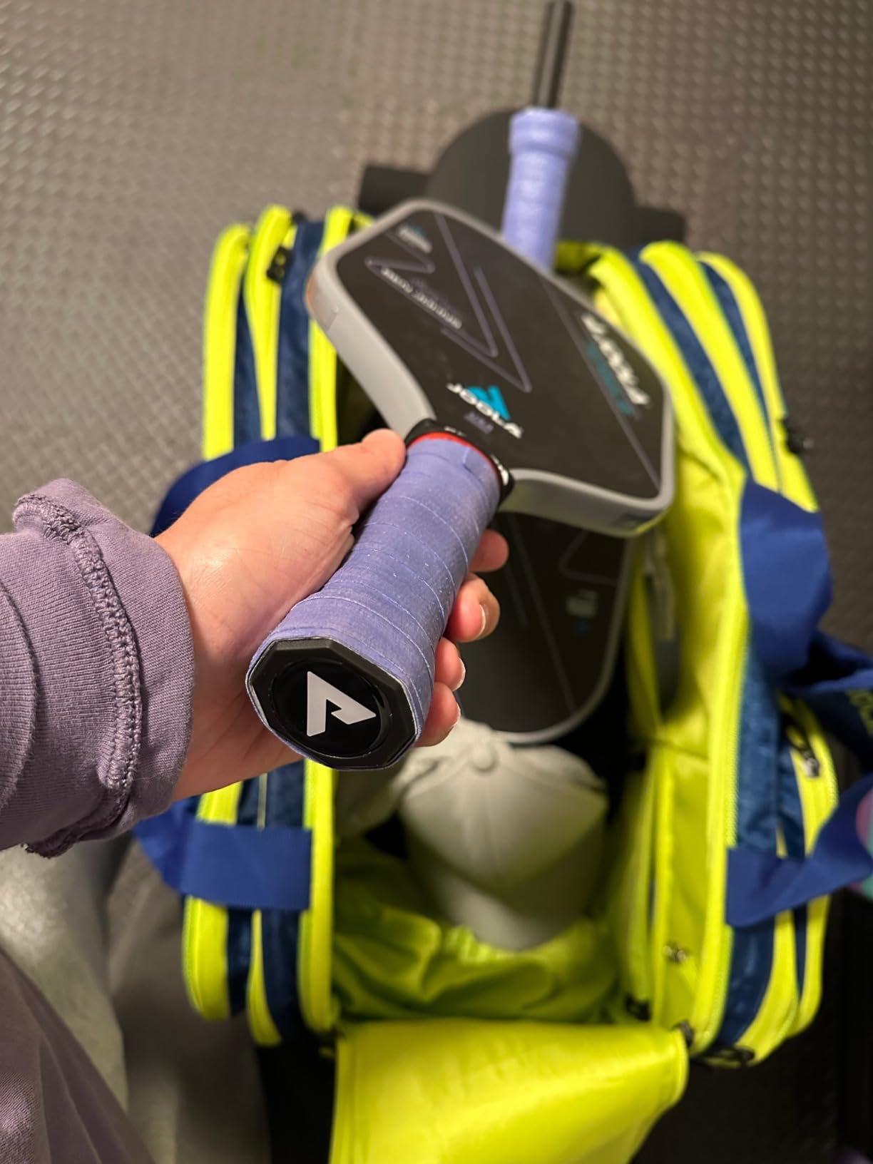 JOOLA Professional Pickleball Paddles - Charged Surface Technology for Power & Feel - Select Perseus or Hyperion Shape - Fully Encased Carbon Fiber - USAP Approved - Well Balanced w/Pop & Control customer photo 1
