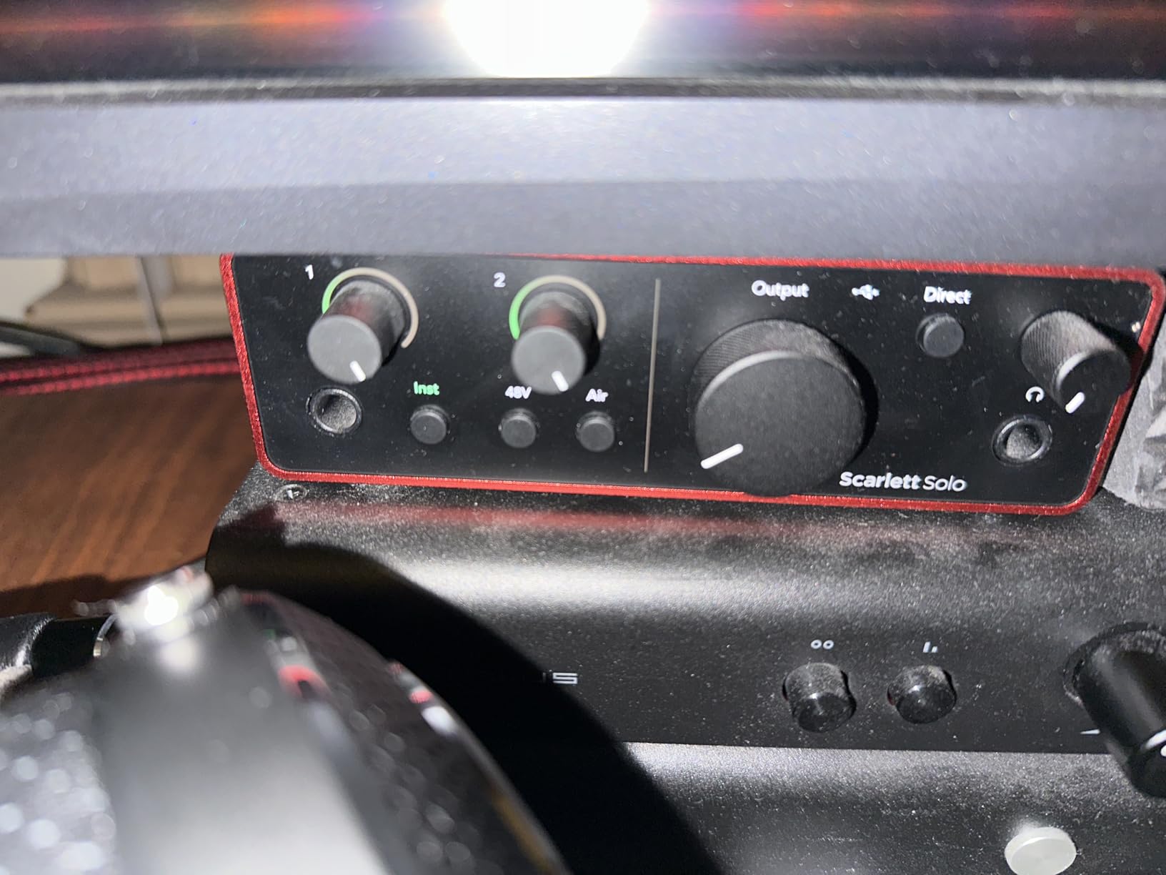 Focusrite Scarlett Solo 4th Gen USB Audio Interface for Guitarist, Vocalist, or Producer customer photo 2