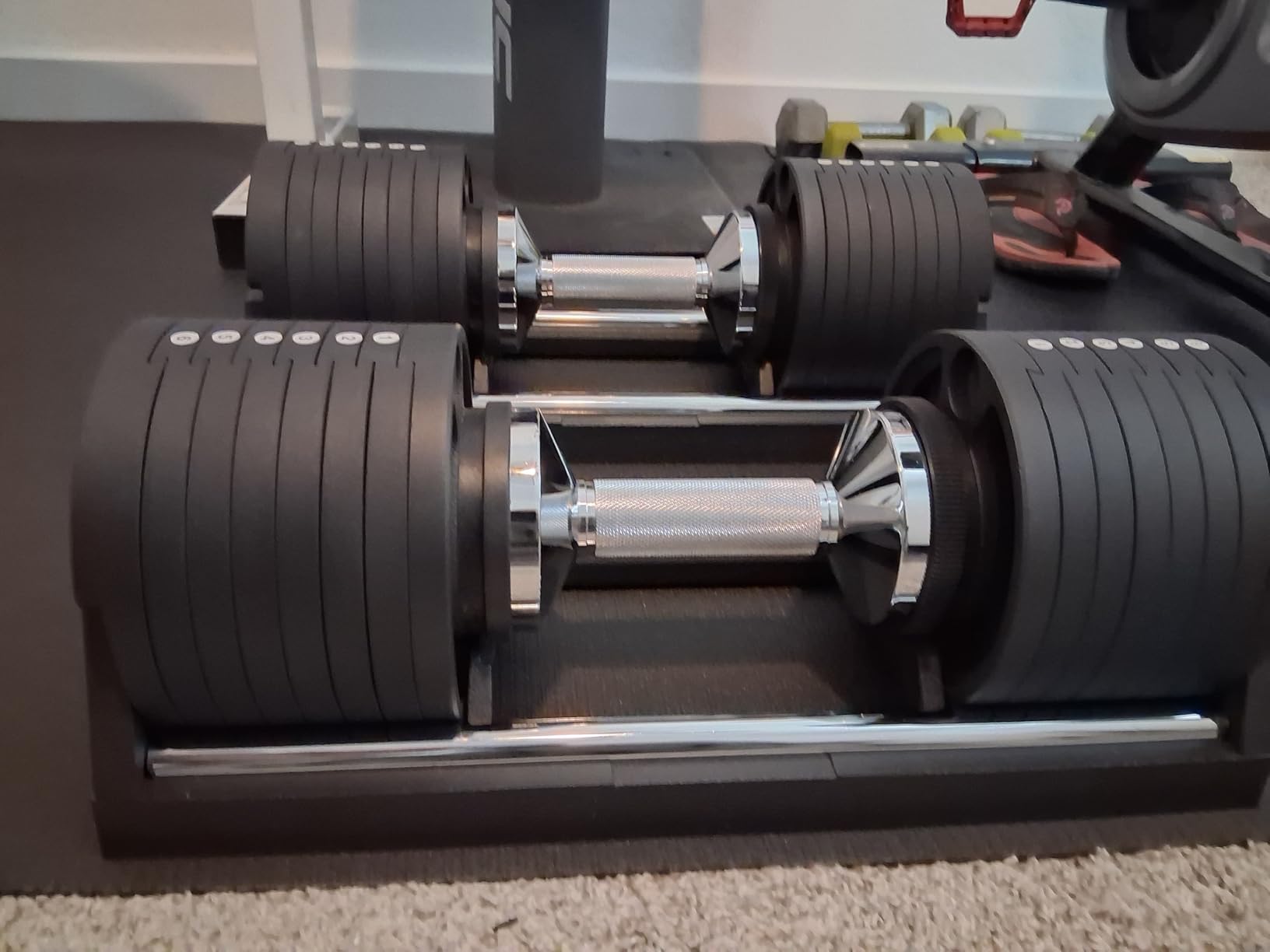 SNODE AD80 Drop Proof 80 lbs Adjustable Dumbbell Set -Adjustable Weights with Cast Iron Plates and Cradle, Knurled Handle, Fast Adjust, Compact Home Gym Equipment for Bench & Press customer photo 2