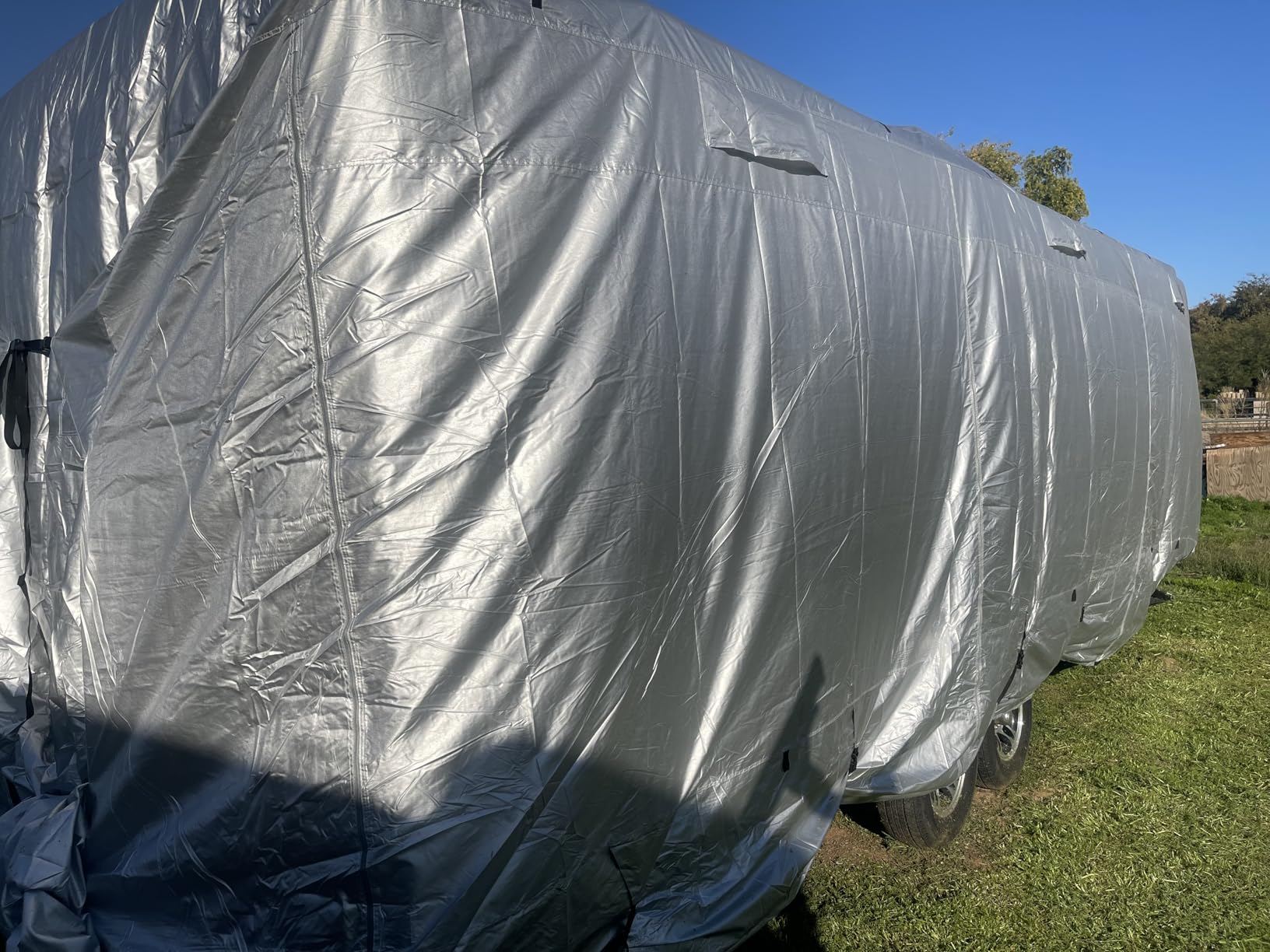 Mofeez Travel Trailer RV Cover, Extra-Thick Upgraded 7 Layers for Camper Cover 24'-27' Windproof Waterproof Rip-Stop RV Covers with Adhesive Repair Patches, 2Pcs Extra Straps & 4 Tire Covers customer photo 2