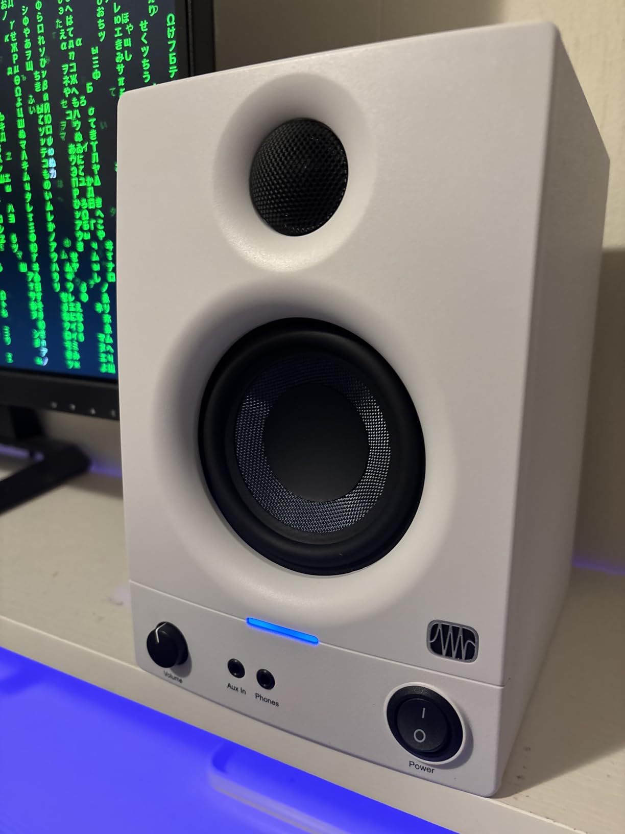 PreSonus Eris 3.5 Studio Monitors, Pair - Powered, Active Monitor Speakers for Near Field Music Production, Desktop Computer, Hi-Fi Audio customer photo 1