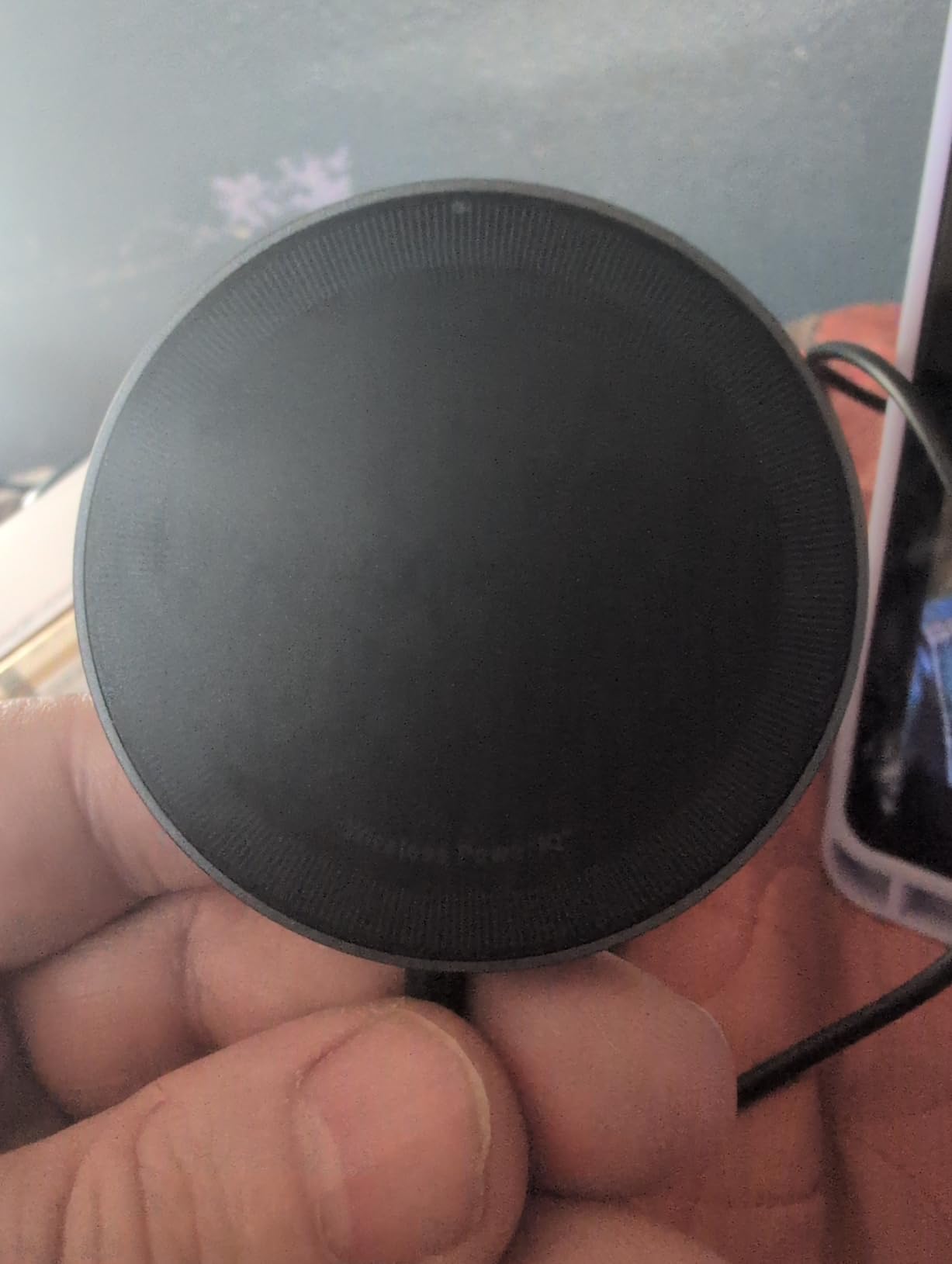 Anker MagSafe Charger Pad, MagGo iPhone 16 Wireless Charging Pad, Qi2 Certified 15W Wireless Charger, Compatible with iPhone 16/16 Plus/16 Pro/16 Pro Max/15/14/13/12 Series (Black, with Adapter) customer photo 2