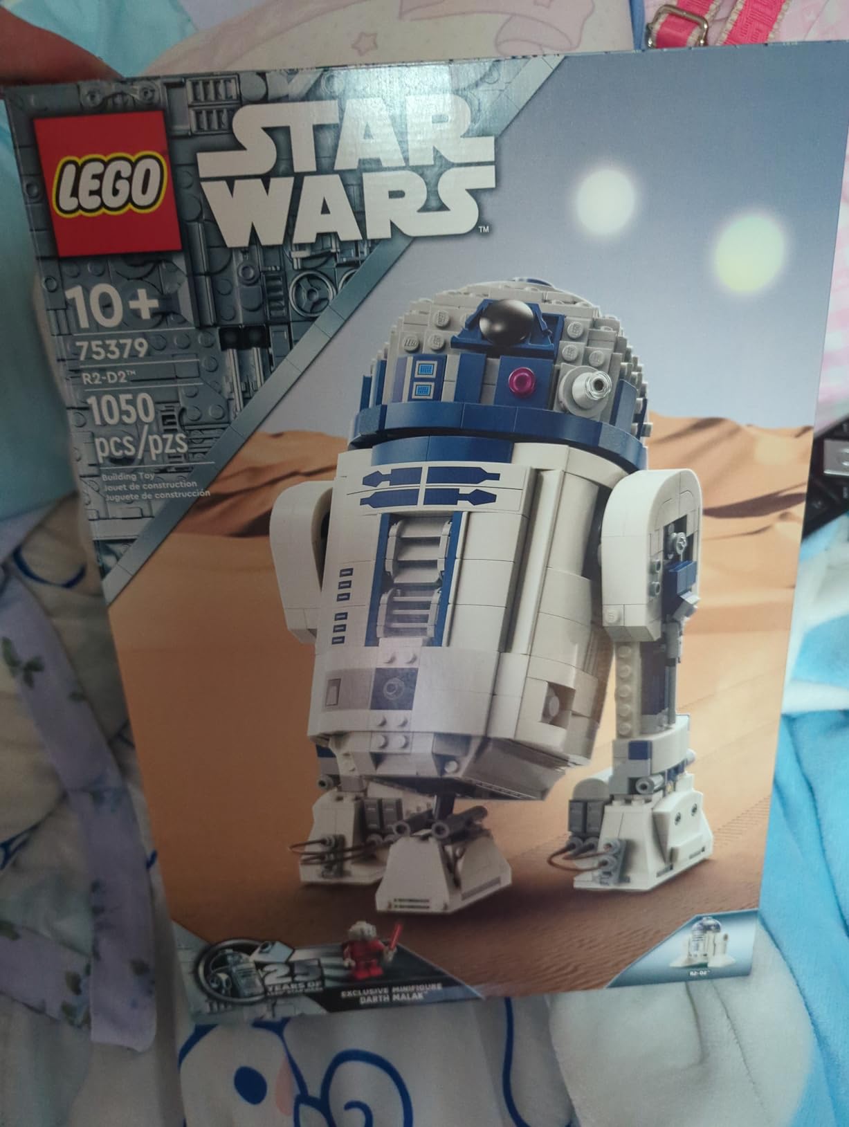 LEGO Star Wars R2-D2 Building Toy Set - Play or Display Star Wars Toy for Boys & Girls, Ages 10+ - Gift Ideas for Kids & Fans - Includes 25th Anniversary Darth Malak Minifigure - 75379 customer photo 2